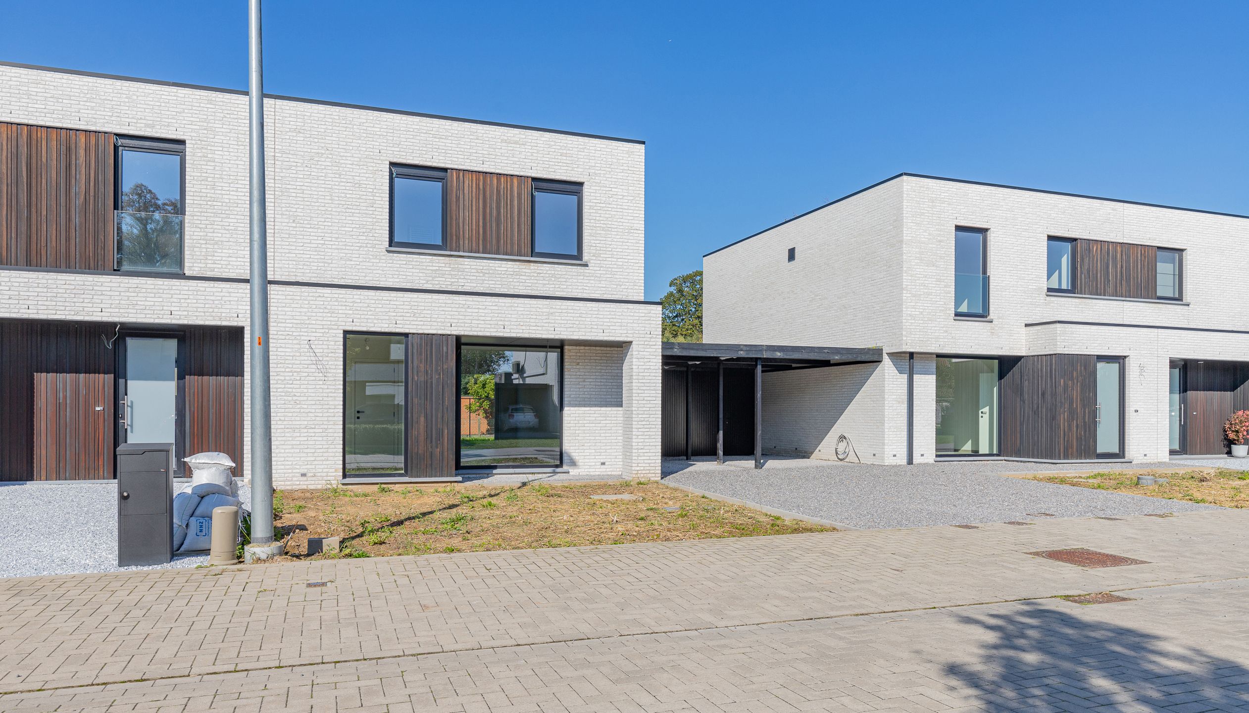 WIEZE - BEN-woning met alle comfort in doodlopende straat foto {{pictureIndex}}