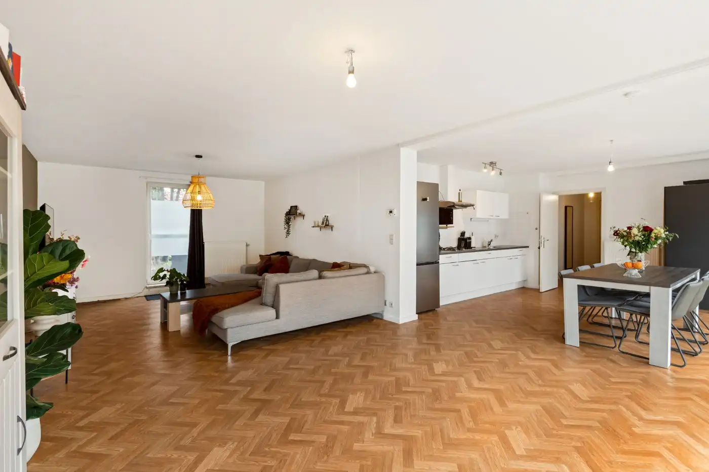 Groot, instapklaar app. met 1 à 2 slpk. en tuin in het centrum van Putte foto 5