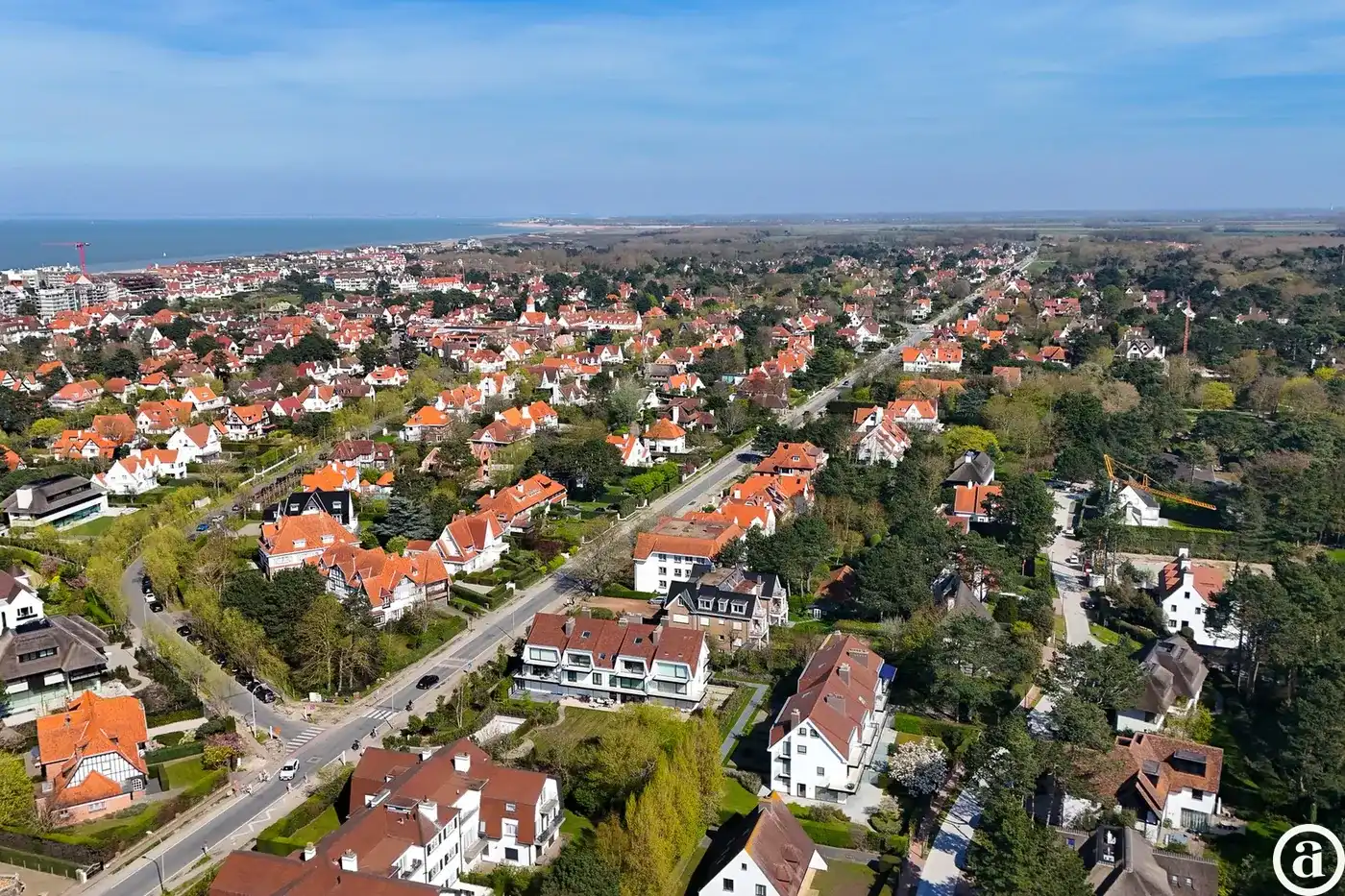 Zonnig gerenoveerd appartement met zuidwest gericht terras en open zicht.  foto 24