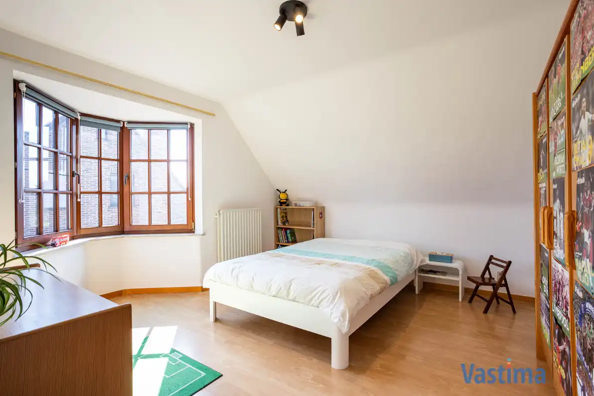 Instapklare gezinswoning met zonnige tuin, garage en topligging nabij centrum Aalst foto 18