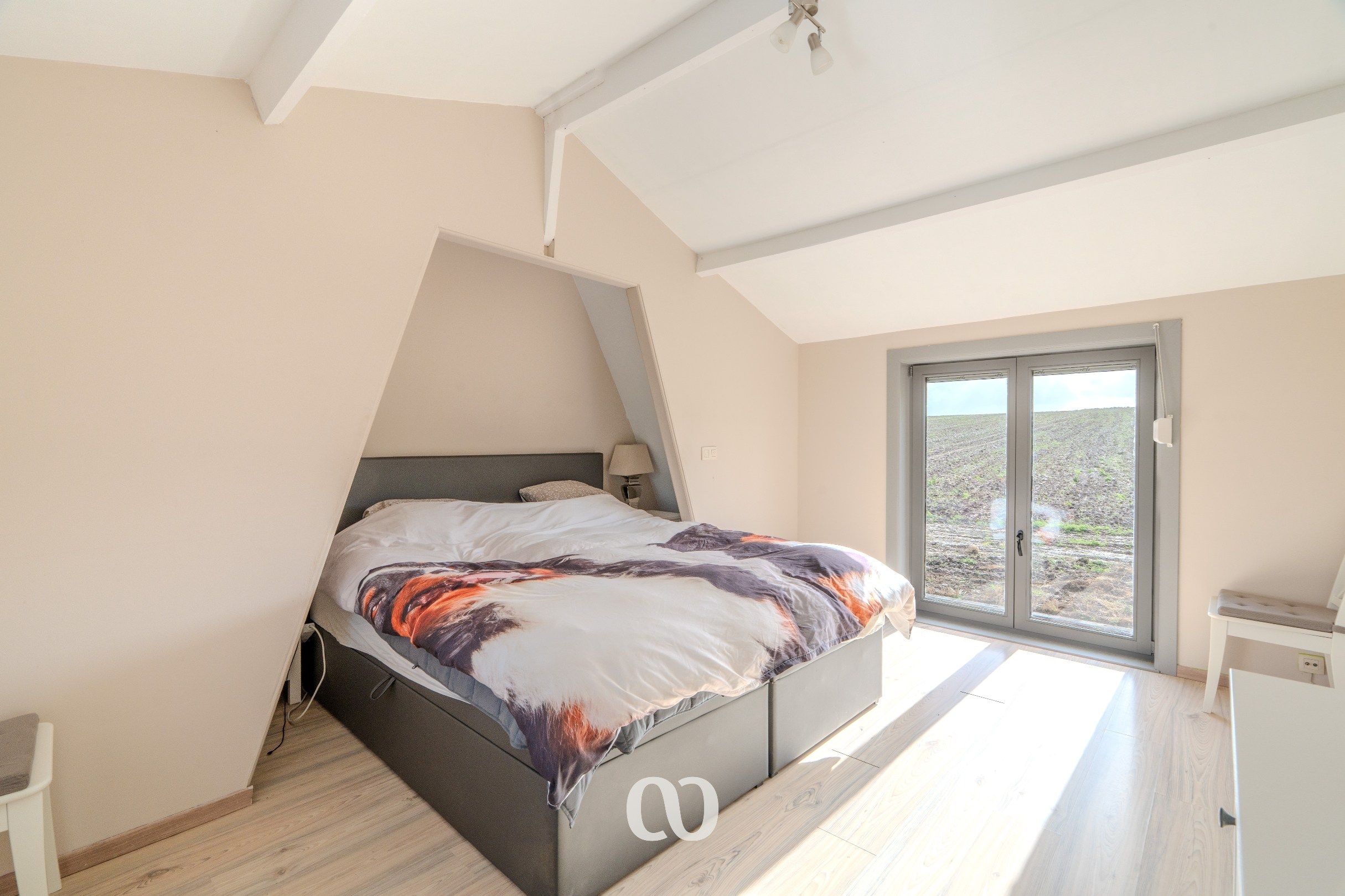 Prachtig gelegen villa met zwembad foto 15