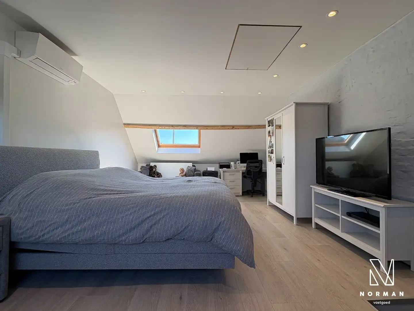 Instapklare, perfect afgewerkte woning met 3 slaapkamers in de mooie Pius X wijk (Kortrijk) foto 8