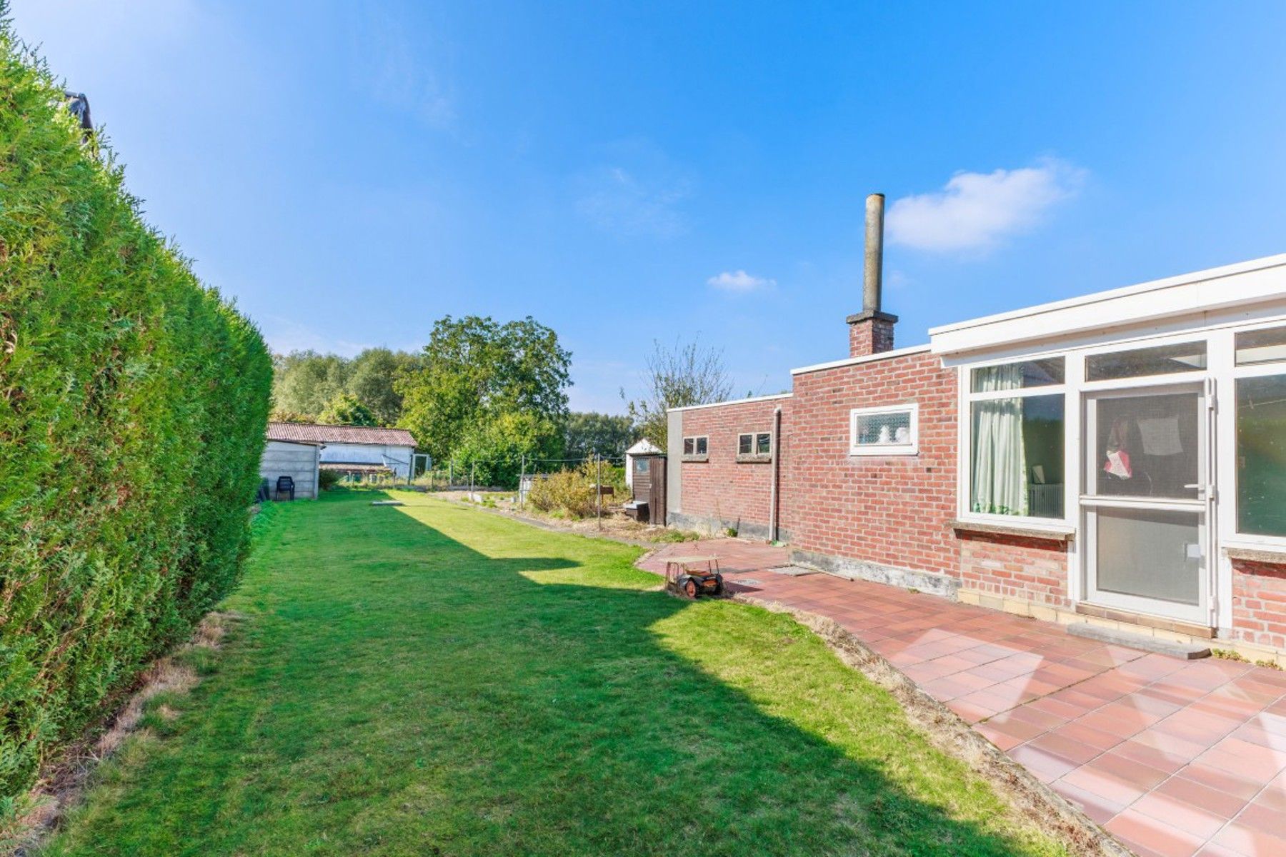 Vrijstaande woning met grote tuin foto 21