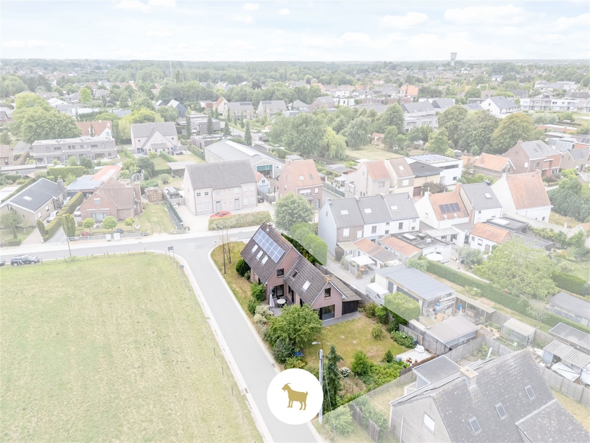 Te renoveren ALLEENSTAANDE WONING met 4 SLAAPKAMERS en GARAGE op een PERCEEL van 648m² foto 21