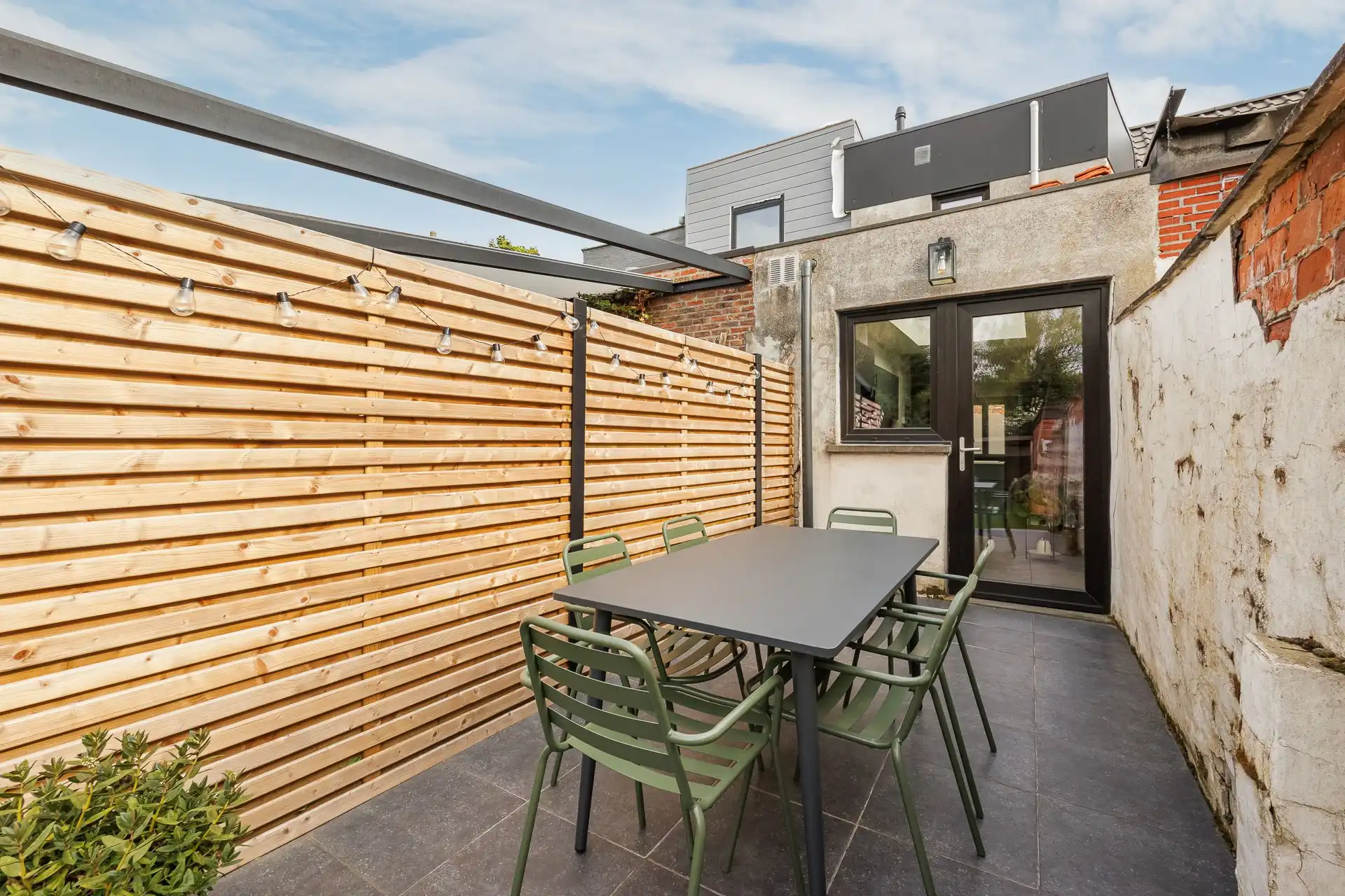 Instapklare woning met zonnige tuin foto 26