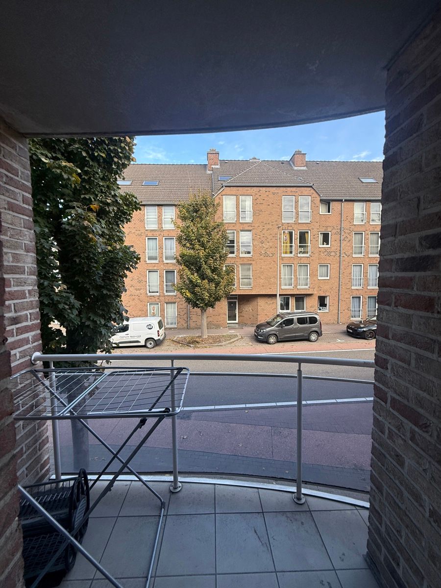 Comfortabel appartement op 1e verdieping vlak bij centrum Genk foto 6