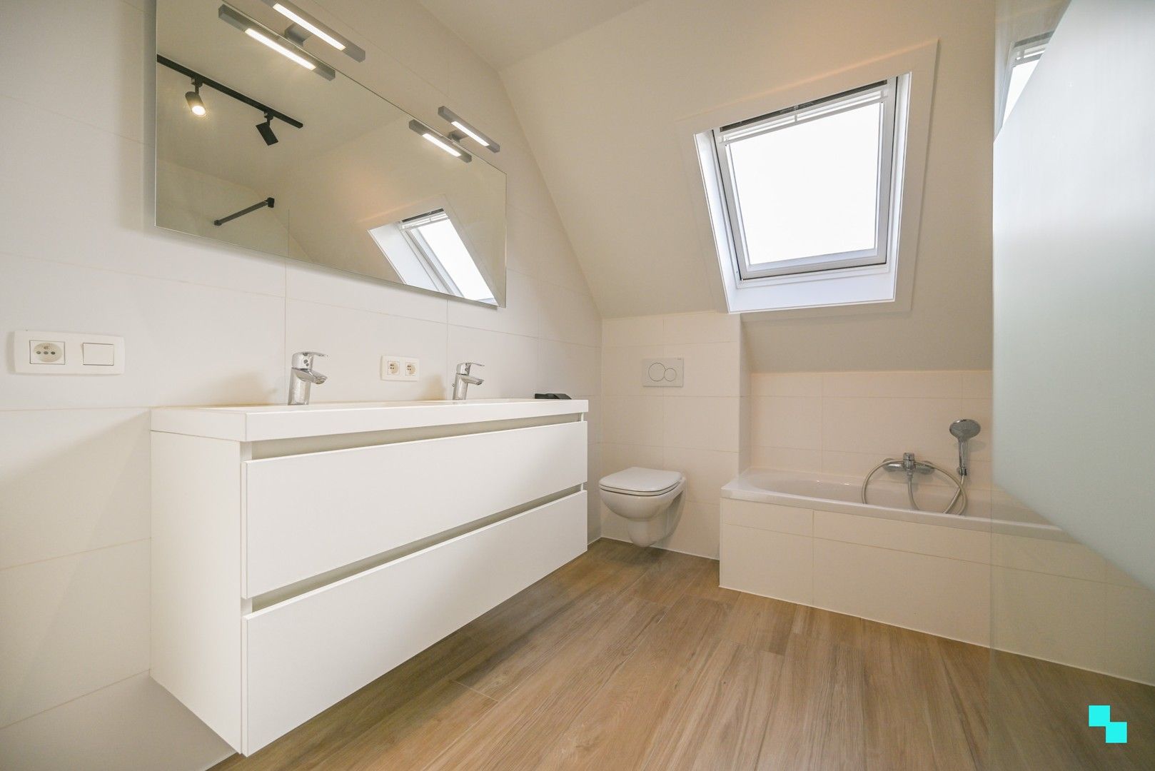 Instapklare ééngezinswoning met drie slaapkamers in rustige buurt te Rumbeke foto 21