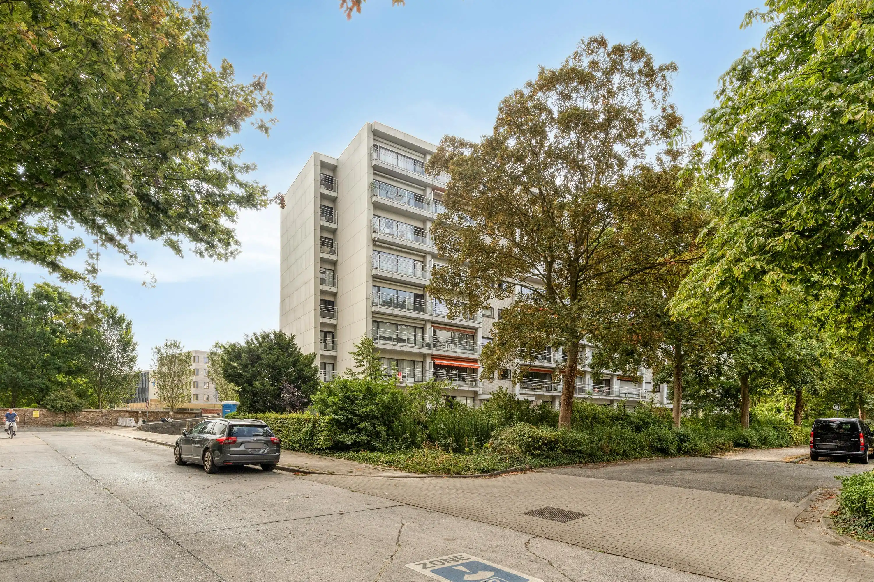 Ruim appartement (3 slaapkamers) te koop in St-Andries foto 16