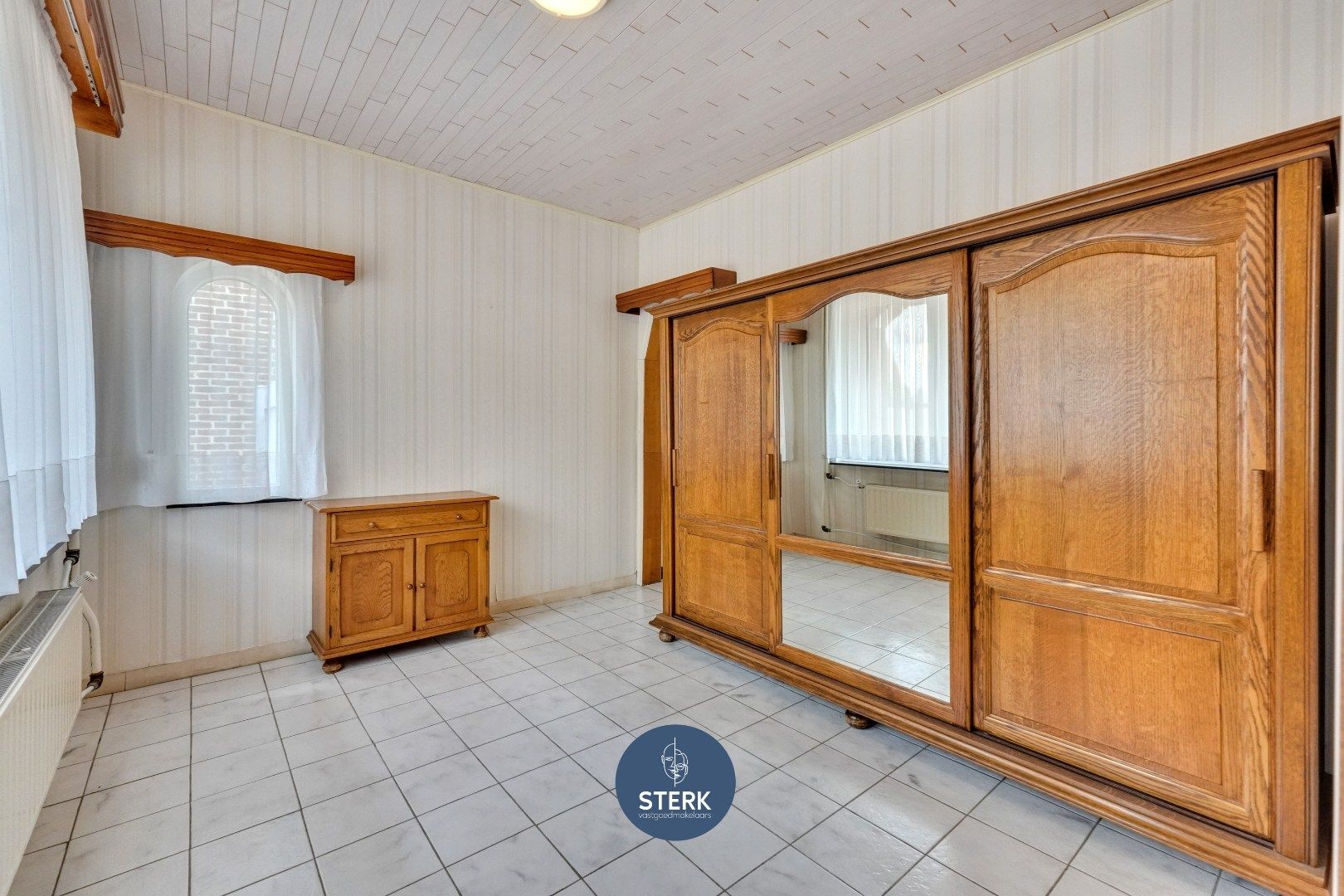 VERZORGDE GEZINSWONING OP EEN ONDERHOUDSVRIENDELIJK PERCEEL IN UIKHOVEN !  foto 13