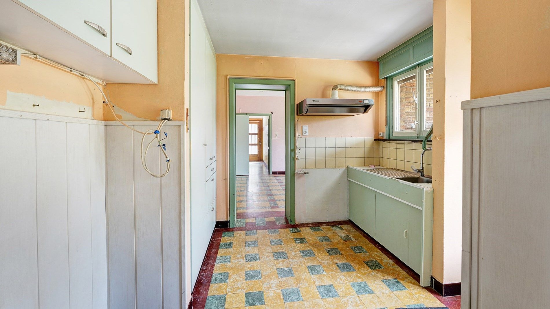 Interessante woning met parking & tuin te Heist-centrum foto 13