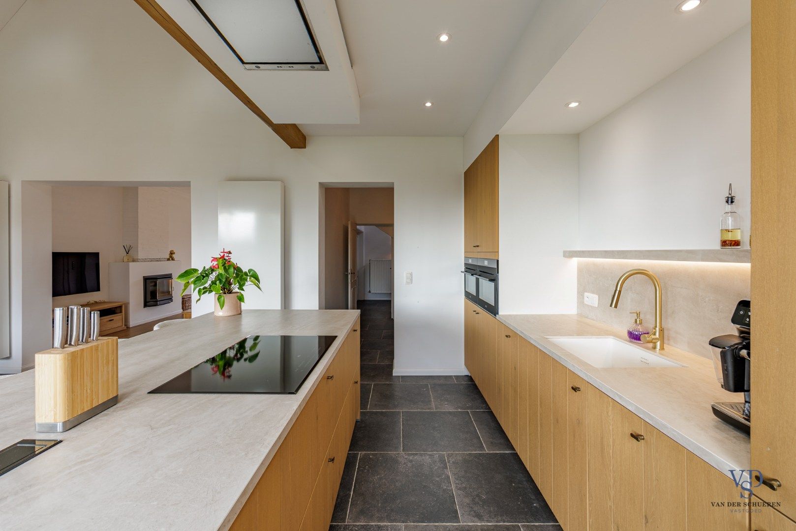 Charmant gerenoveerde villa met karakter en hedendaags comfort foto 15