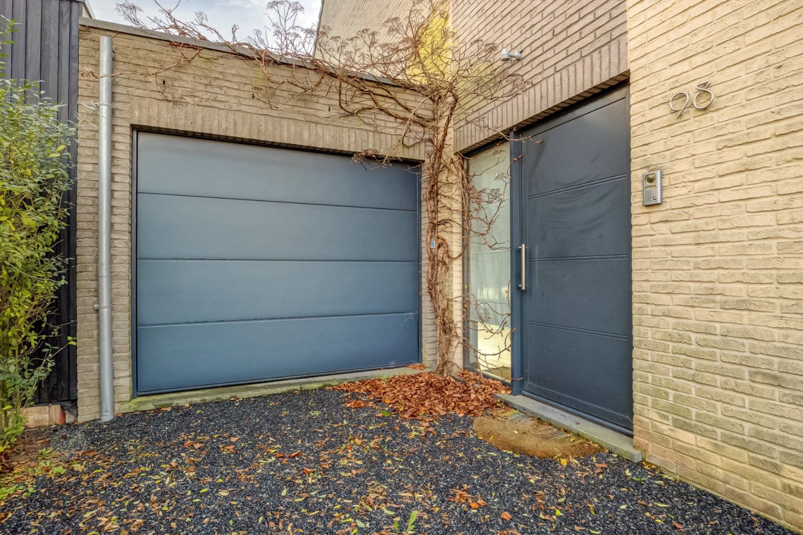 Ruime woning met veel potentieel in Bonheiden  foto 2