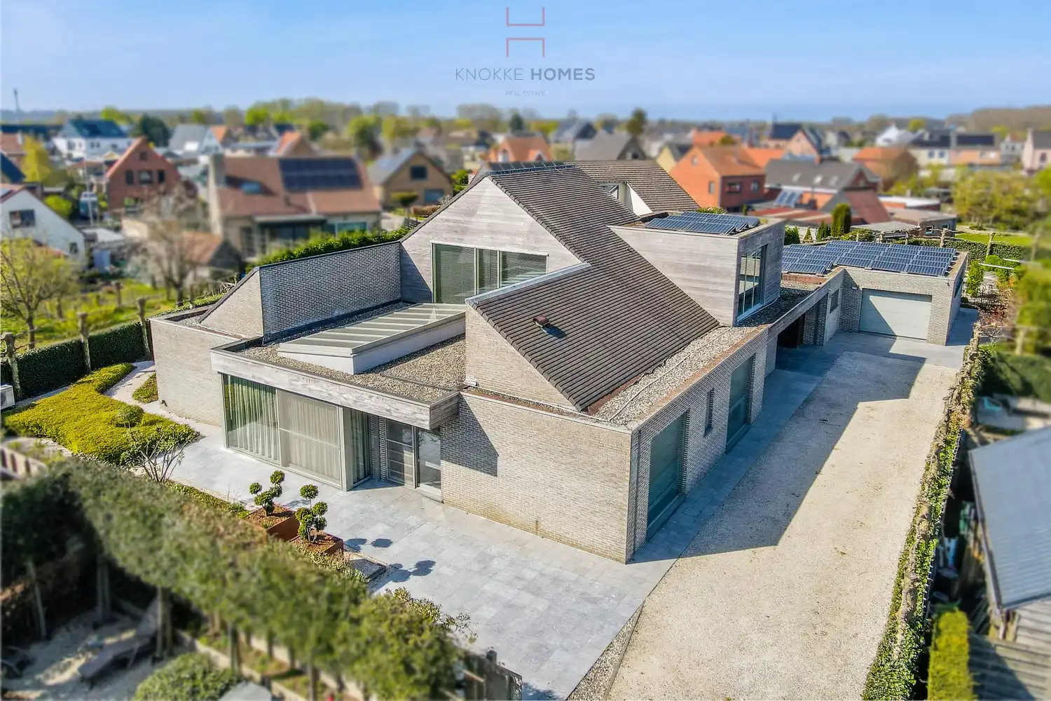 Bijzonder ruime en zeer rustig gelegen villa in Damme-Sijsele foto 39