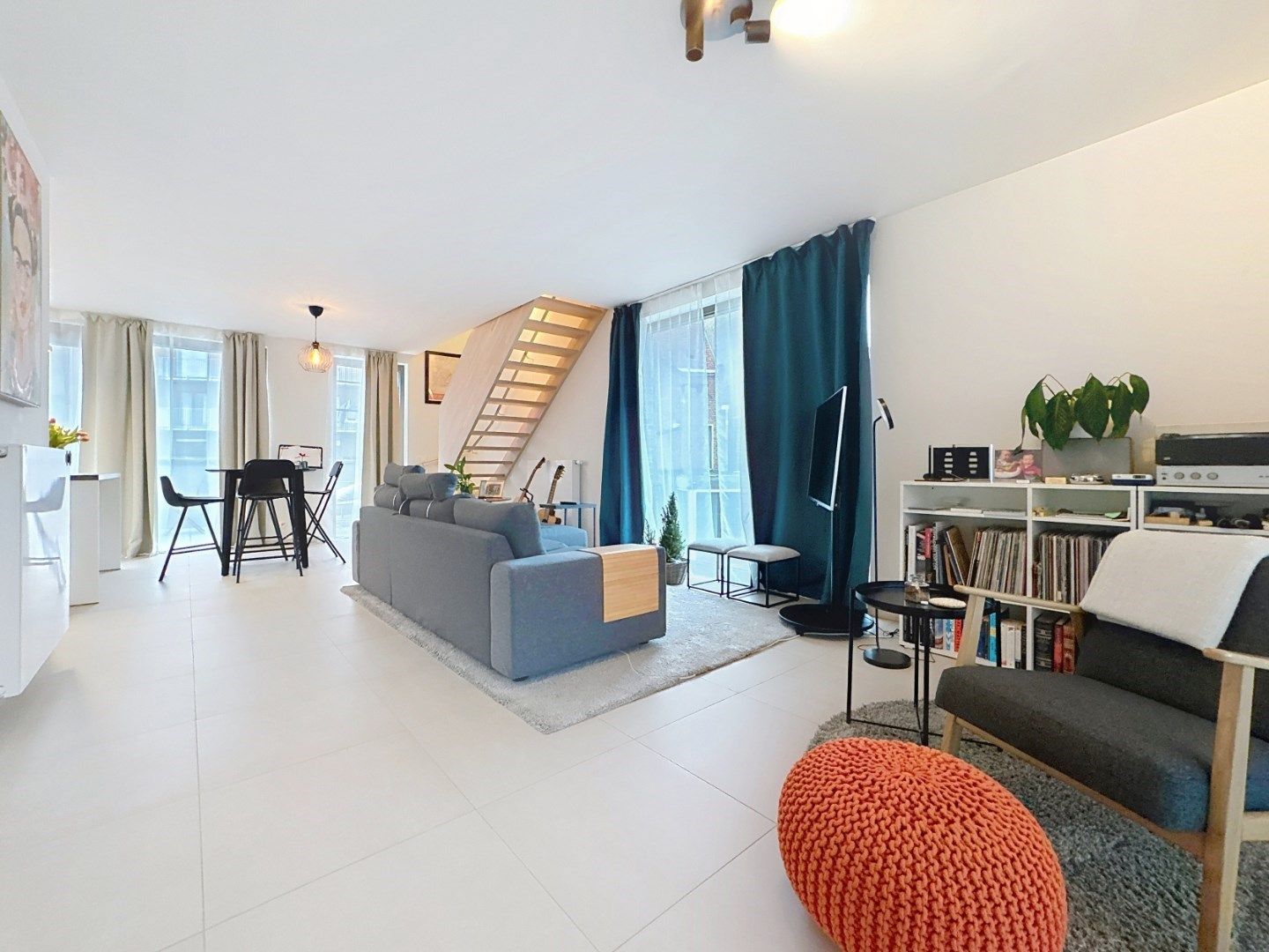 Centraal gelegen, ruim en energiezuinig appartement met 3 slaapkamers  foto 2