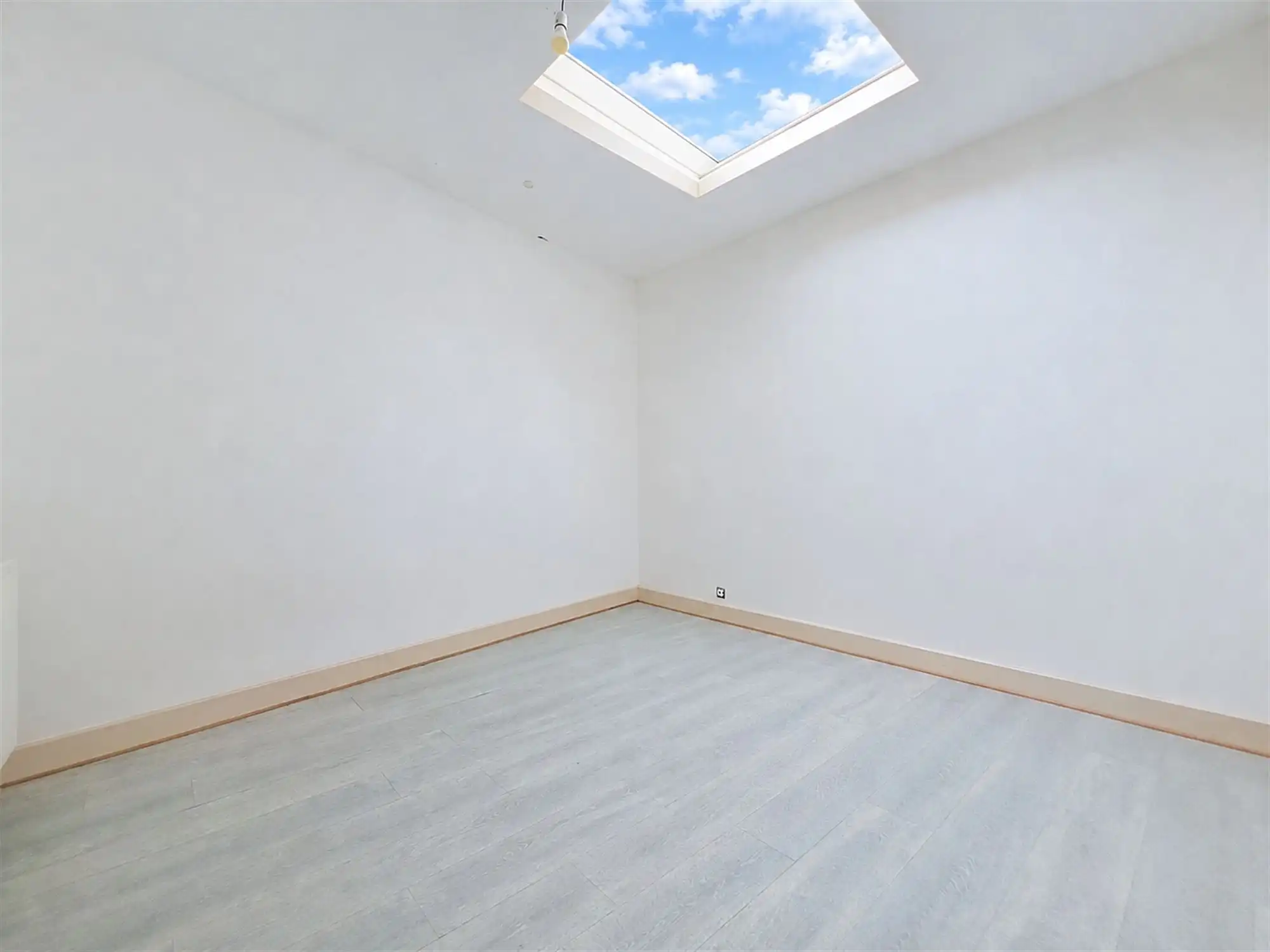 Eengezinswoning met 3 appartementen foto 4