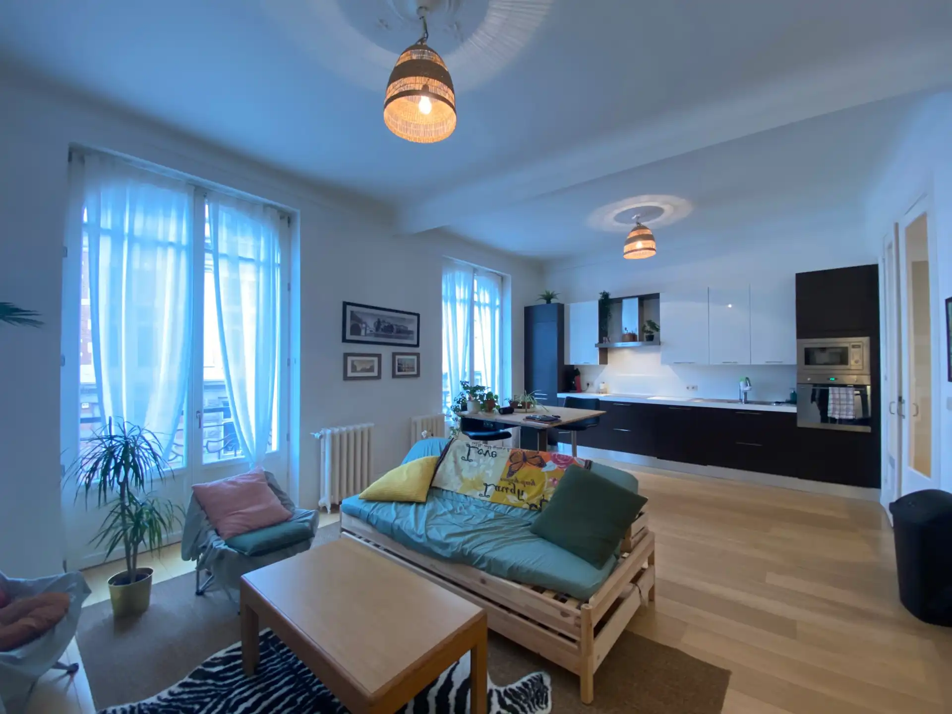 Mooi appartement met 2 slaapkamers op een ideale locatie! foto 2