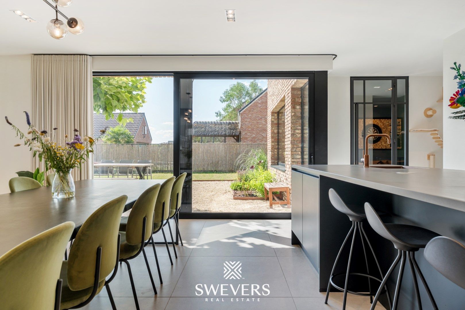 Landelijk wonen in stijl en luxe in de Leeuwbeekstraat foto 10