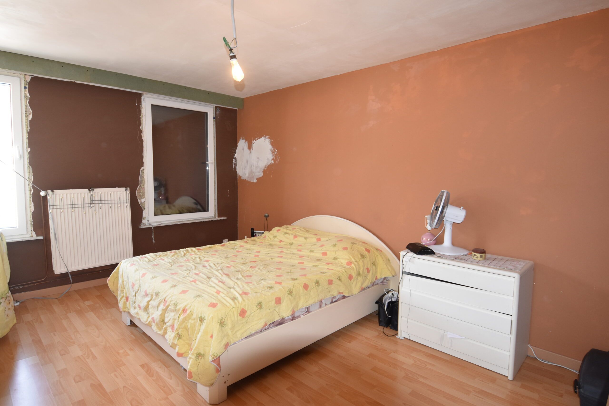 Zeer ruime, grotendeels gerenoveerde stadswoning foto 18