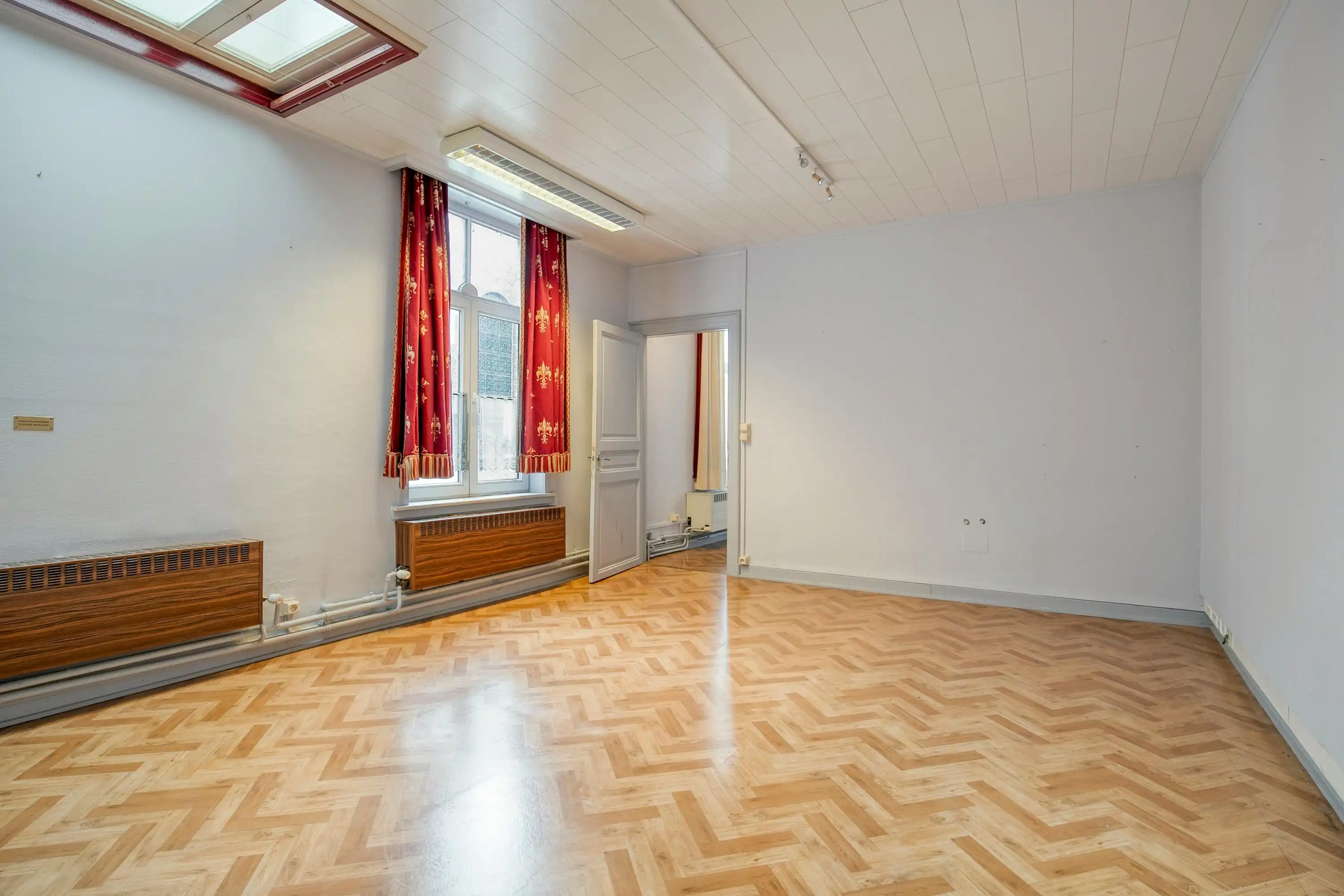 Karaktervol herenhuis te koop in stadscentrum van Brugge  foto 14
