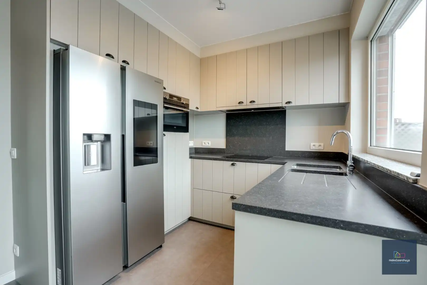 Ruim duplex appartement in centrum Mariakerke foto 6