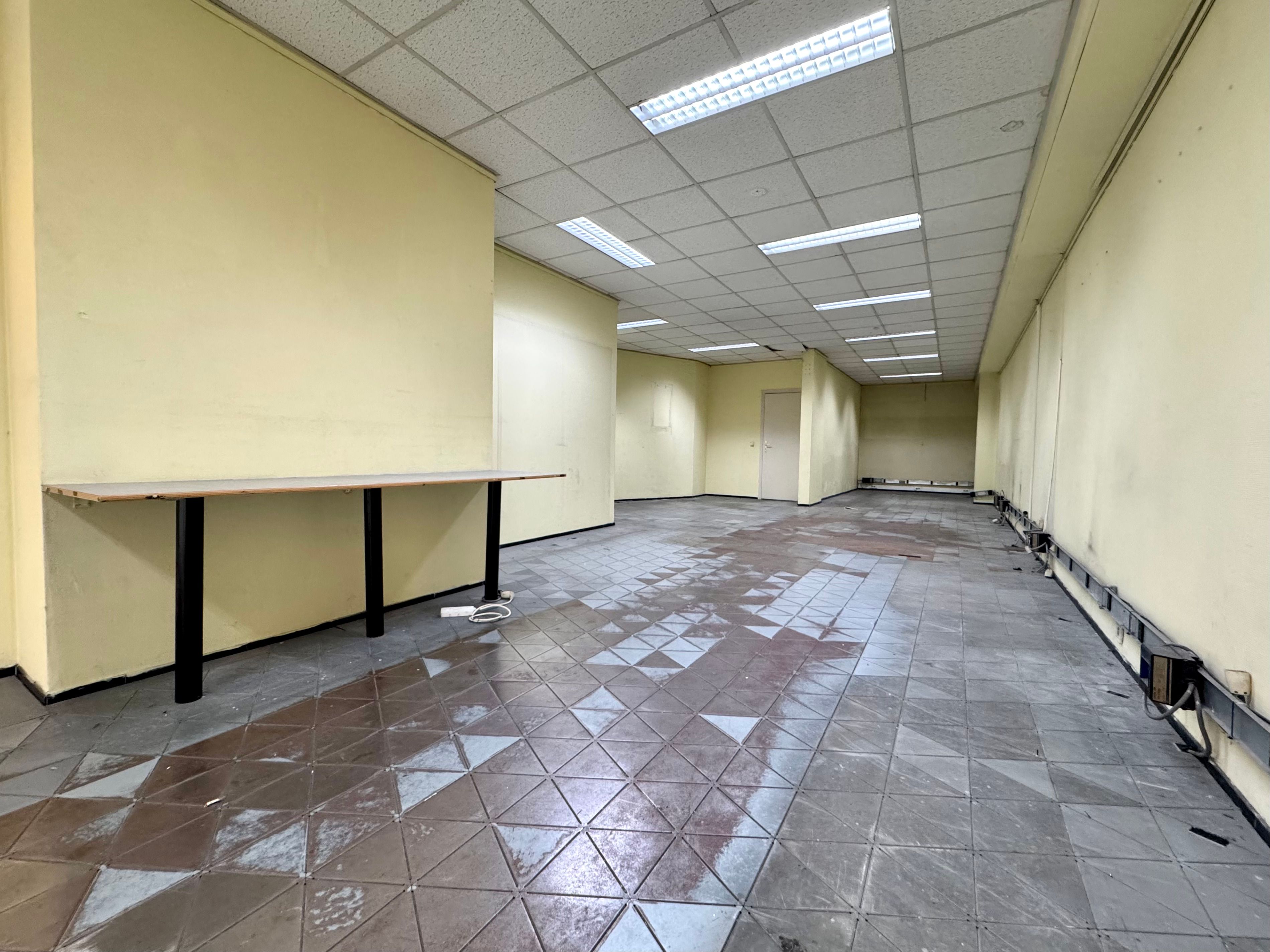 Handelsgelijkvloers 105 m² foto 5