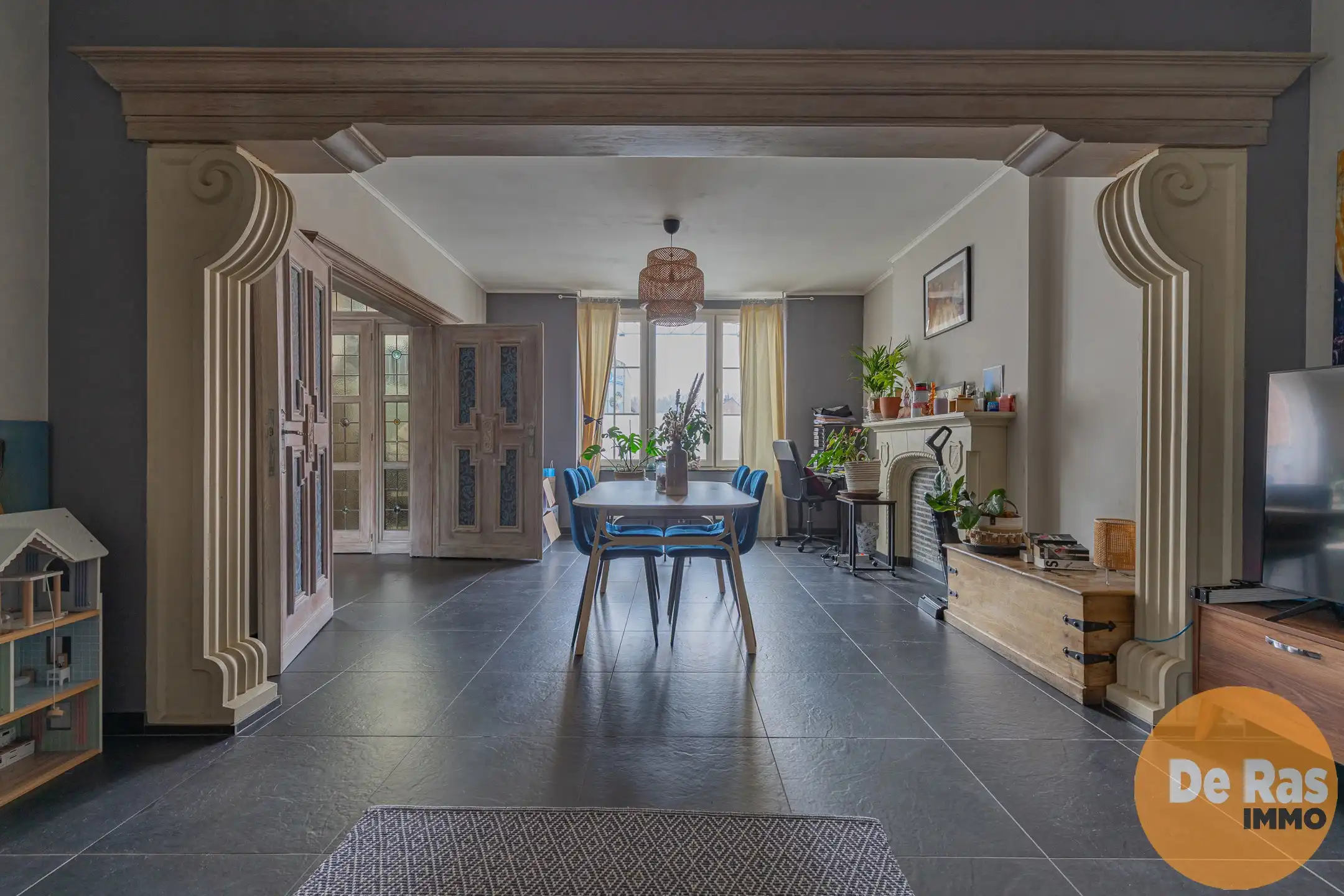 BORSBEKE - Ruime woning met 5 slpks en bijgebouw foto {{pictureIndex}}