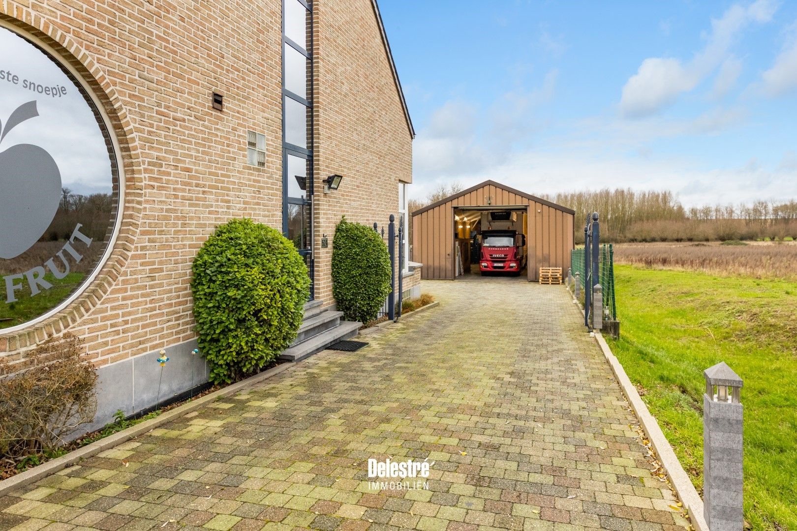 MODERNE (HANDELS)WONING MET MAGAZIJN foto 4