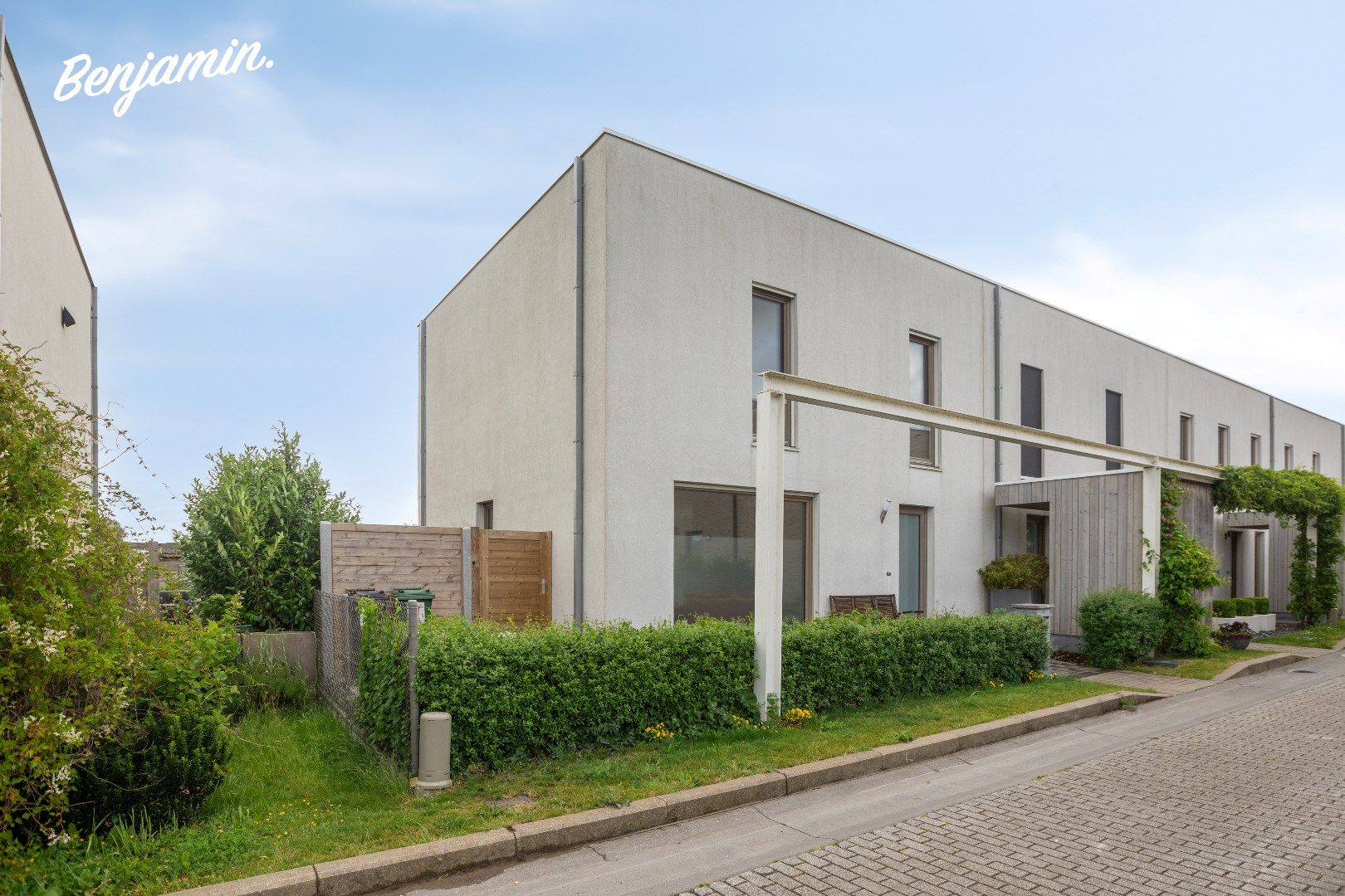 Instapklare halfopen woning met 3 slaapkamers en zonnige tuin in Ieper foto 16