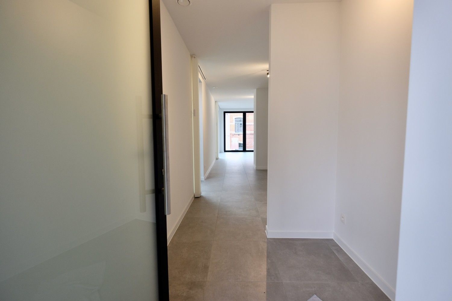 Prachtig nieuwbouw appartement TE HUUR foto 6