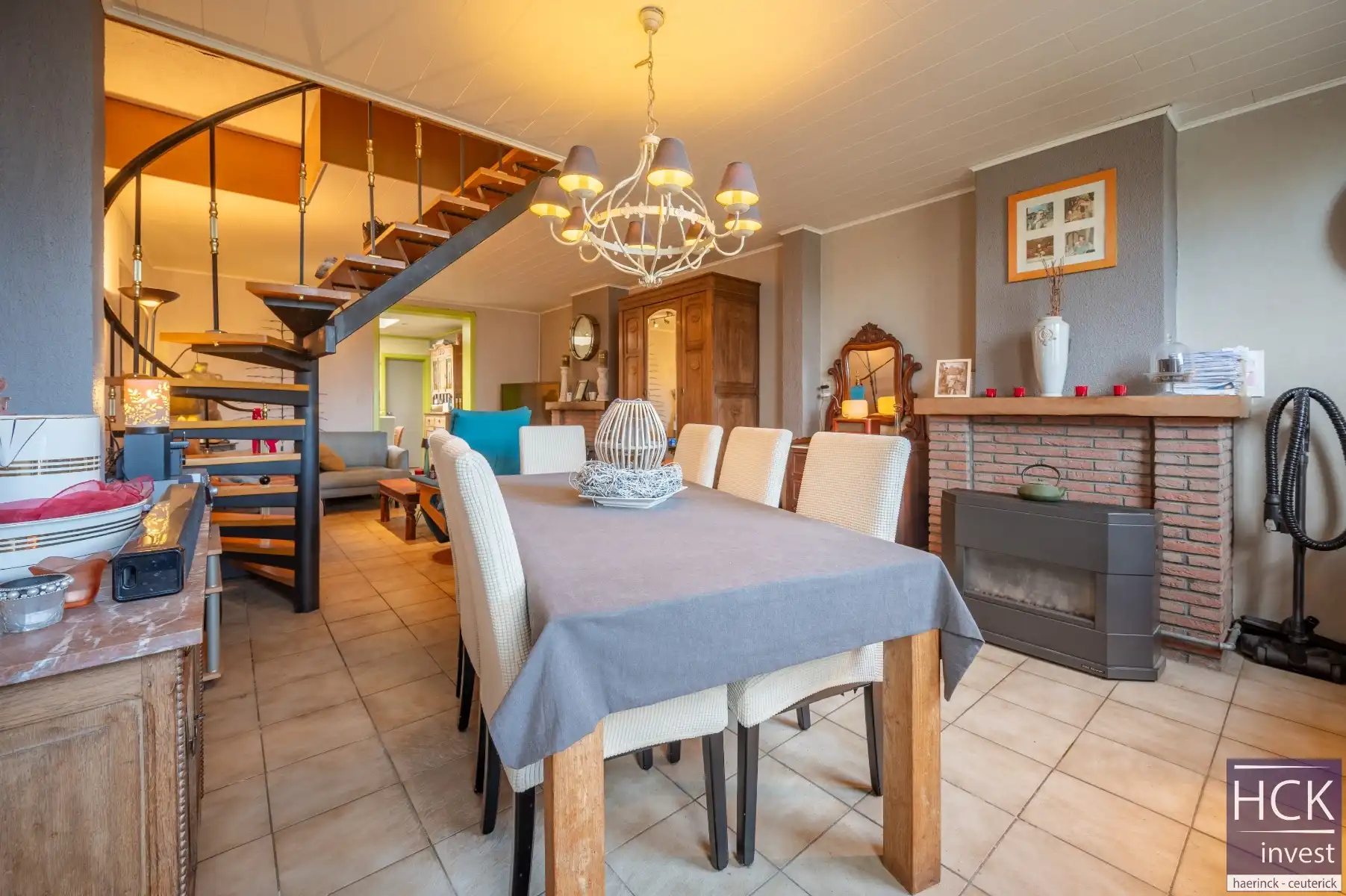 ZULTE - Mooi gelegen te renoveren rijwoning met uitweg achteraan foto 3