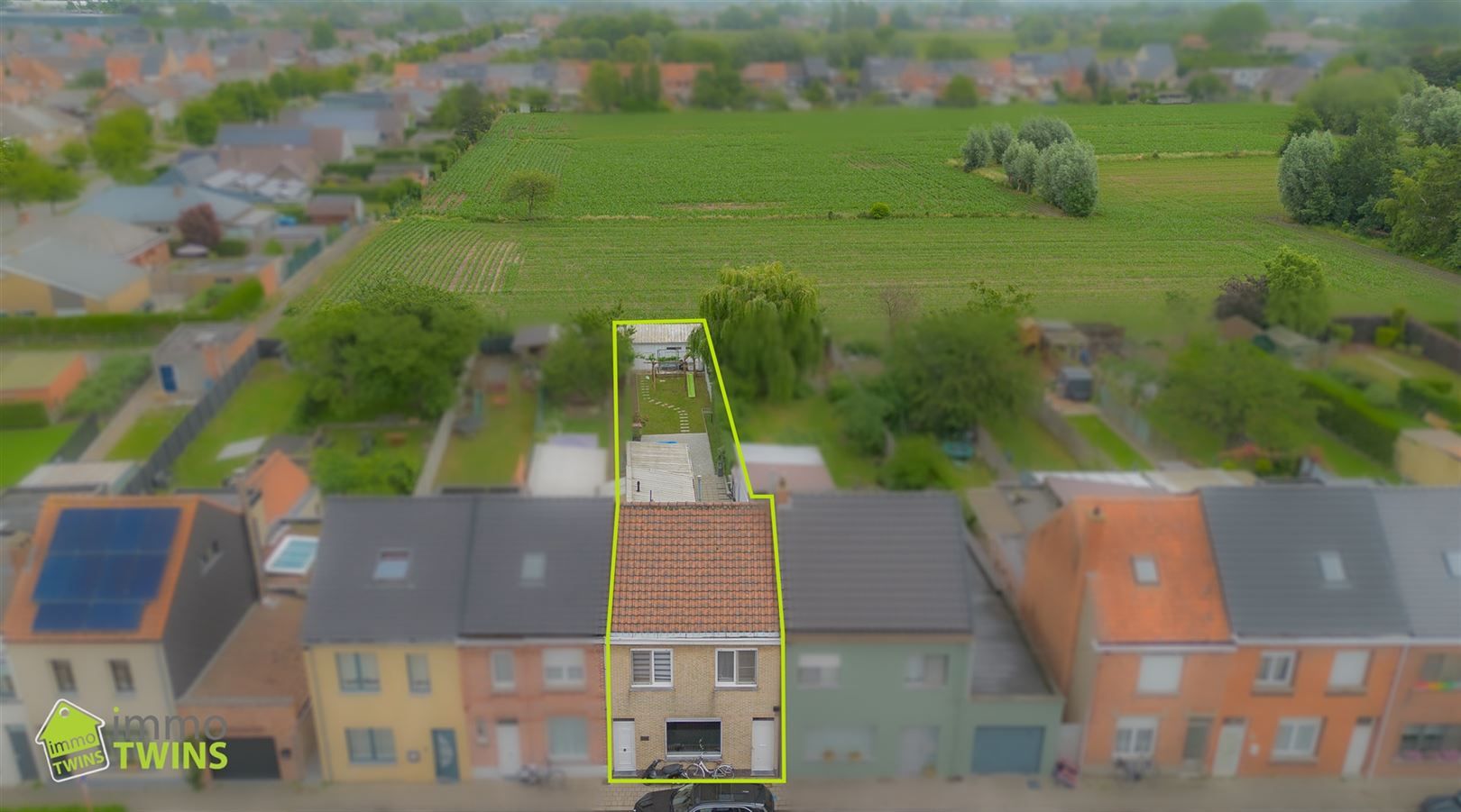 Instapklare woning met 3 slpks en ruime tuin te Zele foto {{pictureIndex}}