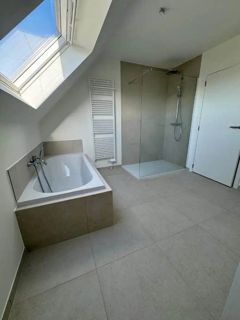 Mooie woning te Sijsele! foto 11