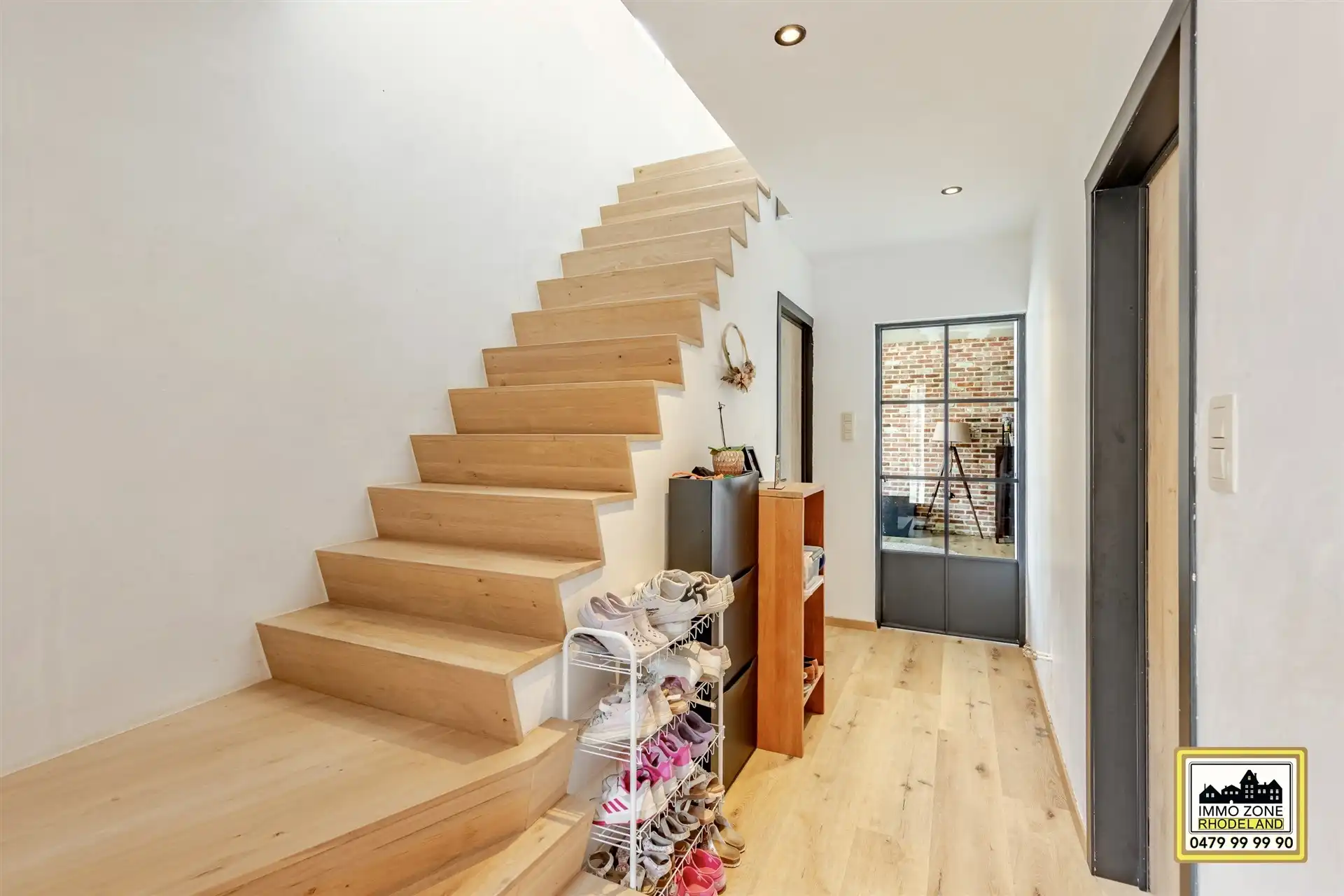 Knappe verder af te werken woning met 3 slpks en mooie tuin foto 3