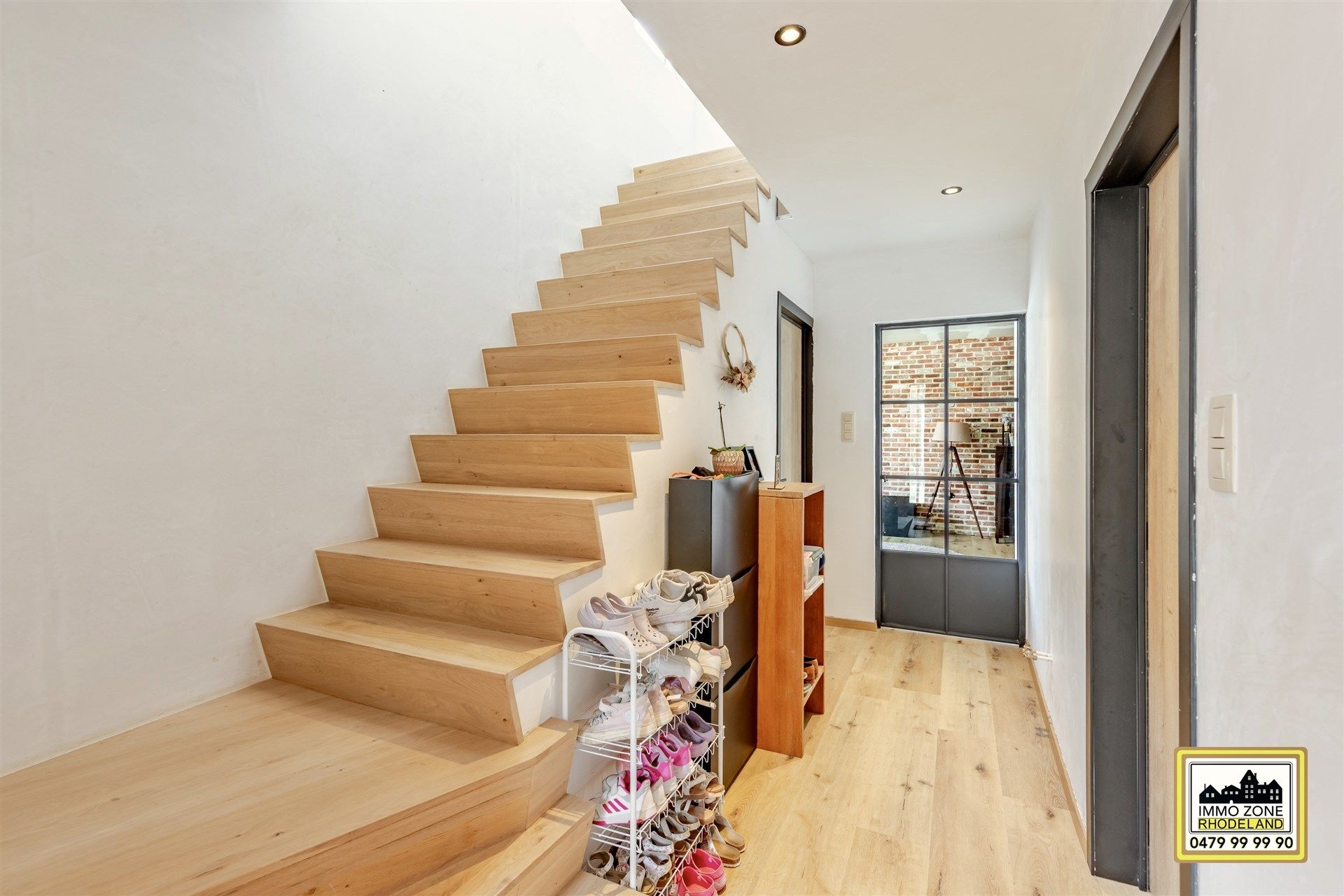 Knappe verder af te werken woning met 3 slpks en mooie tuin foto 3
