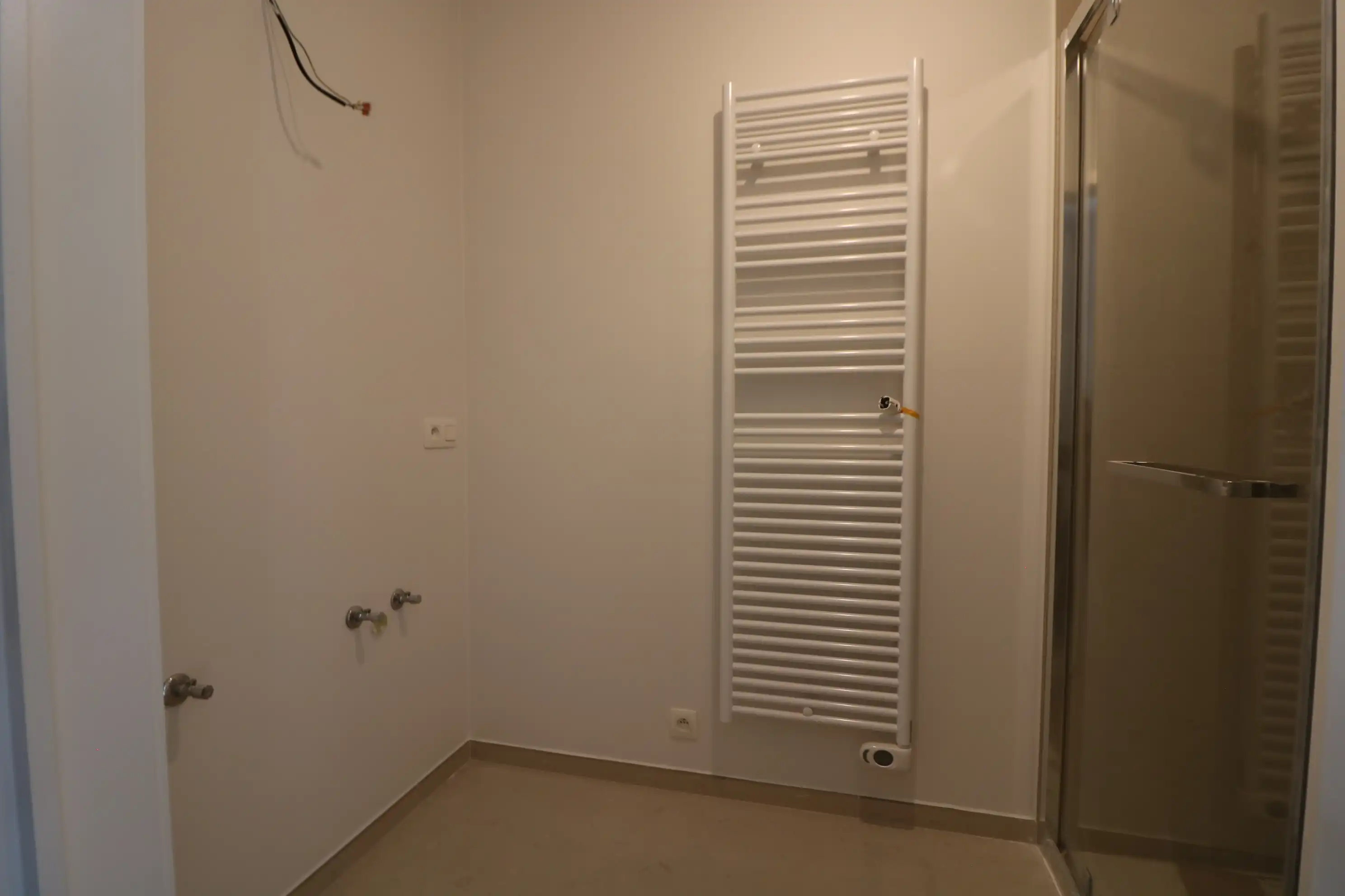 Prachtig nieuwbouwappartement met 2 slaapkamers gelegen in het centrum van Blankenberge. foto 3