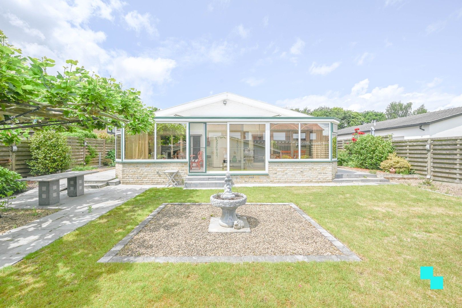 Bungalow met tuin in Harelbeke foto 26