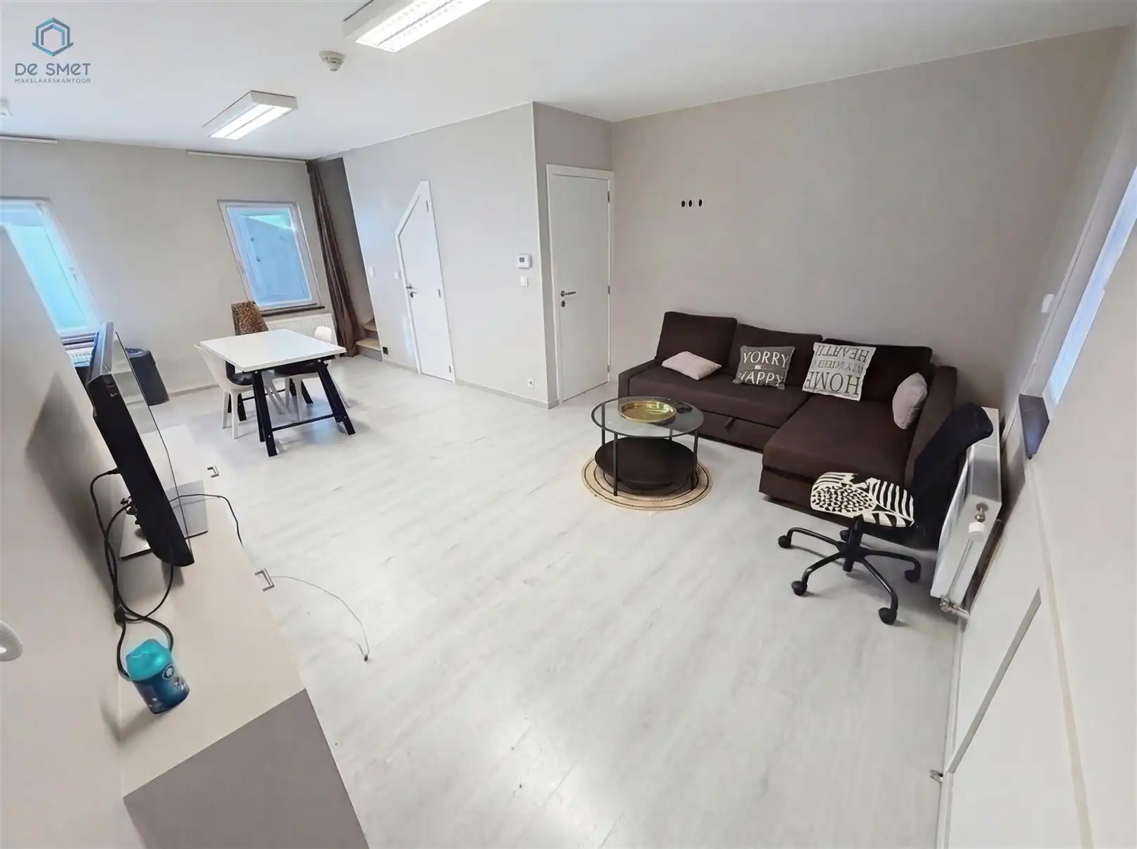 Instapklaar duplex appartement met 2 slaapkamers in hartje Brakel foto 2