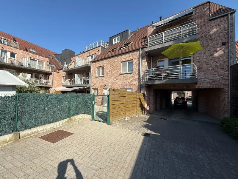 Prachtig appartement met terras en garage in het centrum van Lebbeke foto 16
