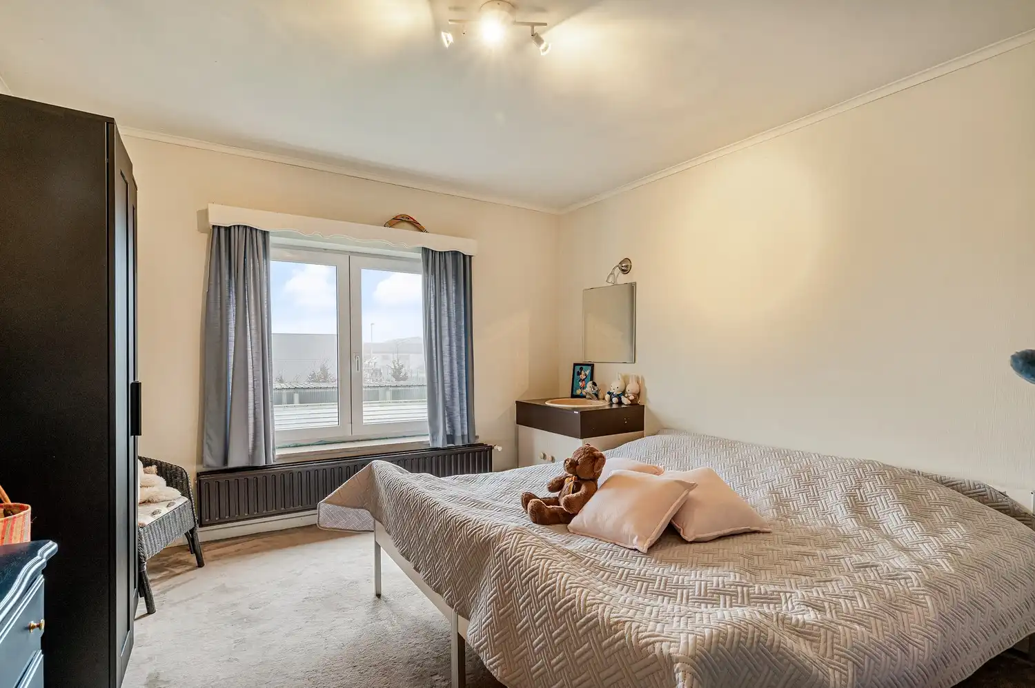 Karaktervolle villa met 6 slaapkamers, tuin en ruime loods foto 14