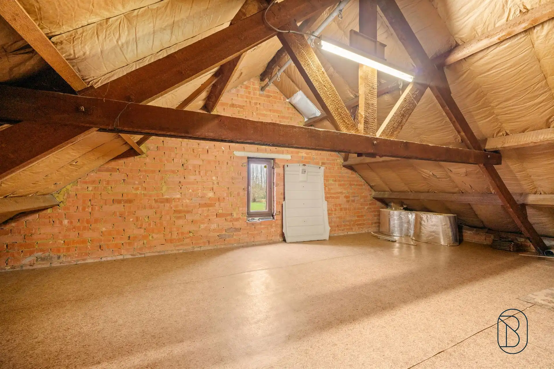 Degelijke villa met prachtig open zicht. foto 21