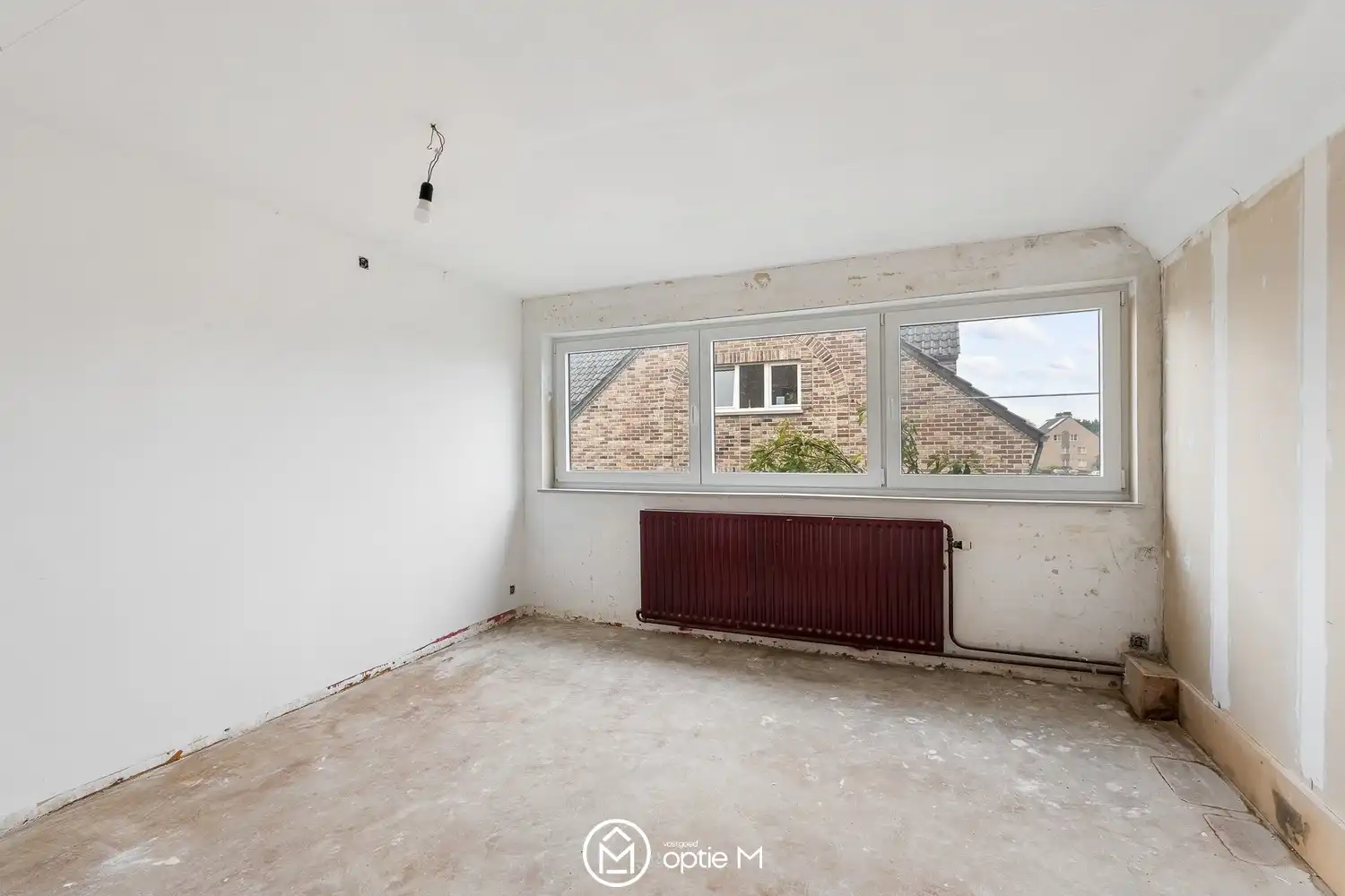 VERRASSEND RUIME HALFOPEN WONING MET 361 M², 5 SLAAPKAMERS EN TAL VAN MOGELIJKHEDEN foto 34