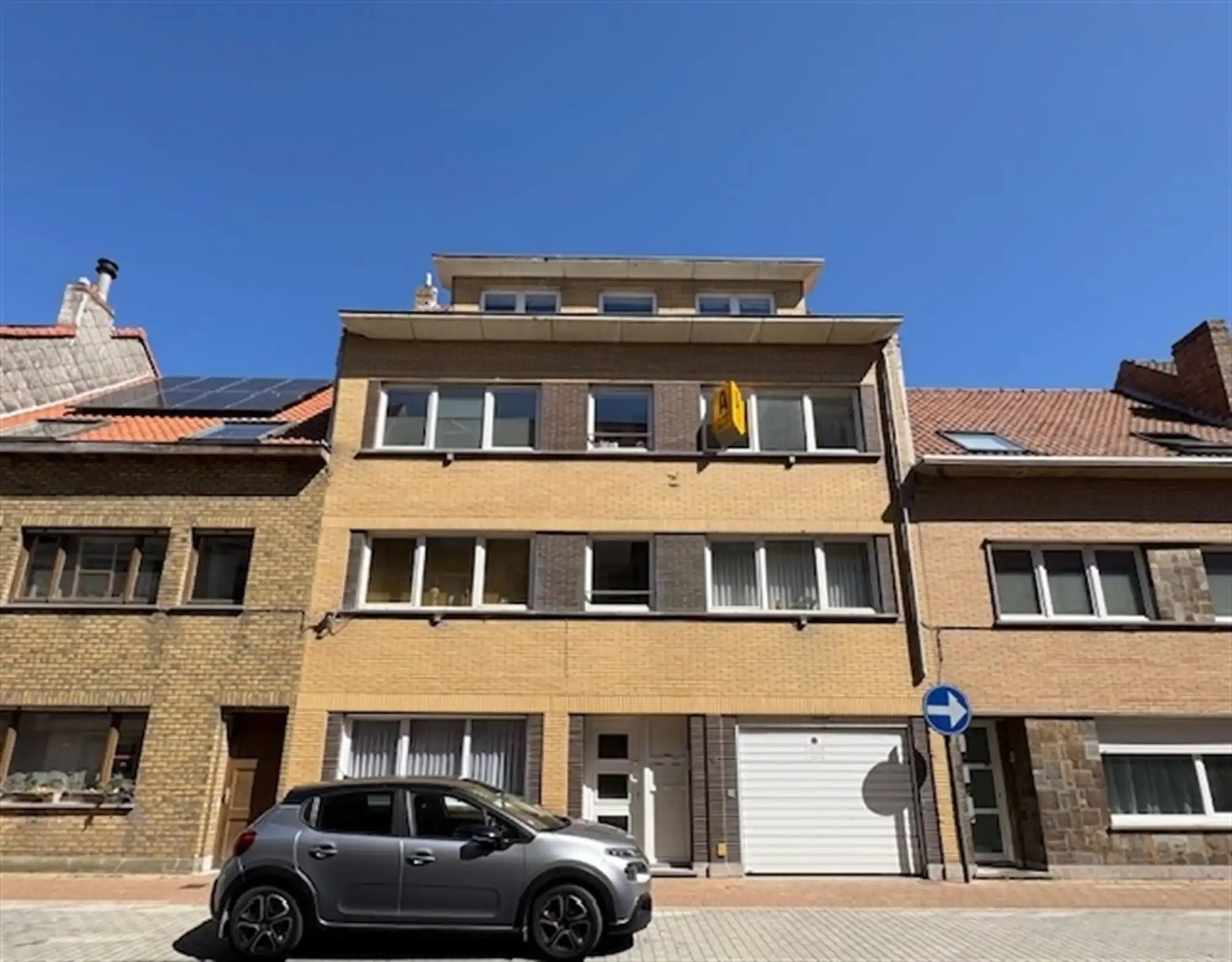 Appartement foto {{pictureIndex}}