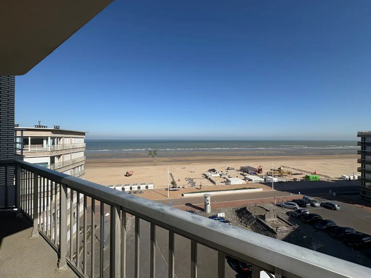 Stijlvol vernieuwd hoekappartement op de 6e verdieping met fenomenaal zeezicht foto 18