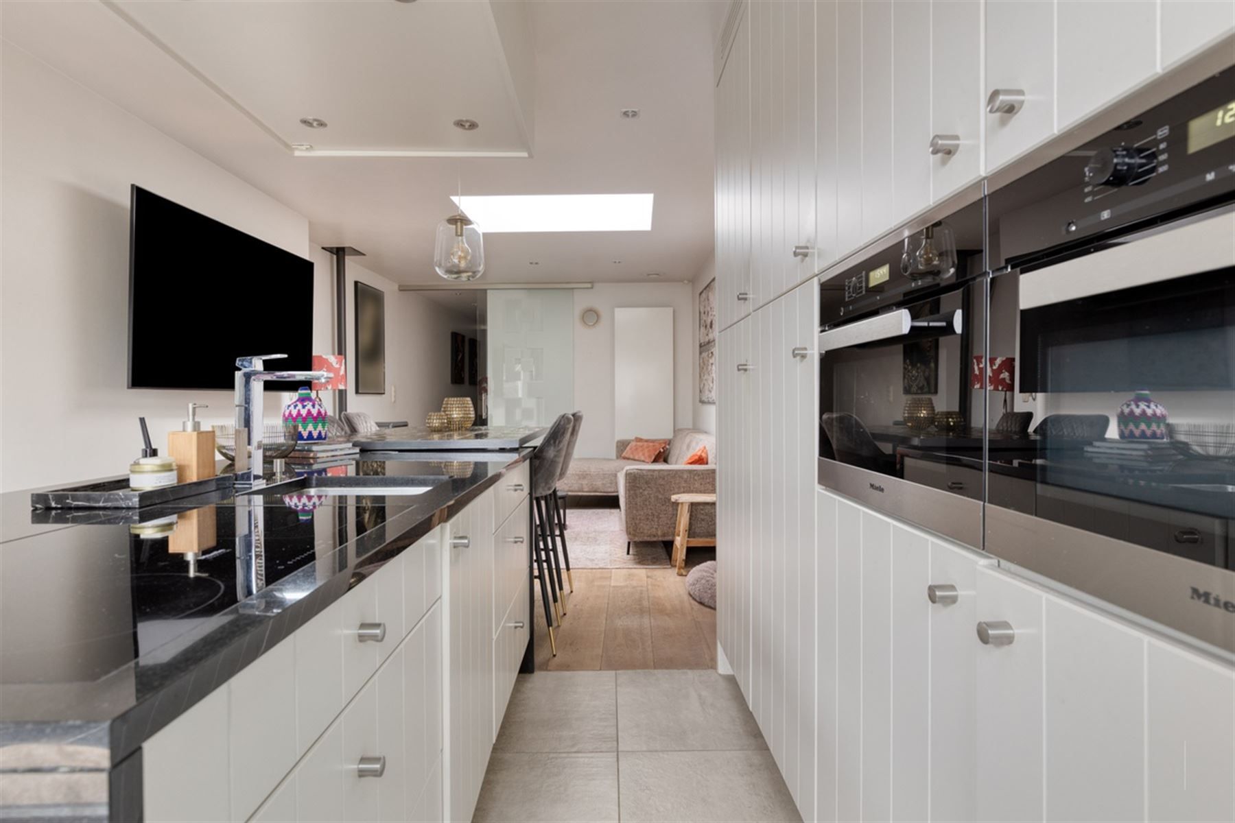 Stijlvolle instapklare woning met 3 slaapkamers foto 11