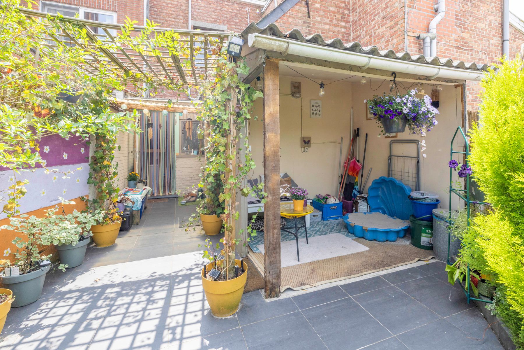 Woning met 3 slpk + bureau, kelder/zolder, tuin en servitude foto 18
