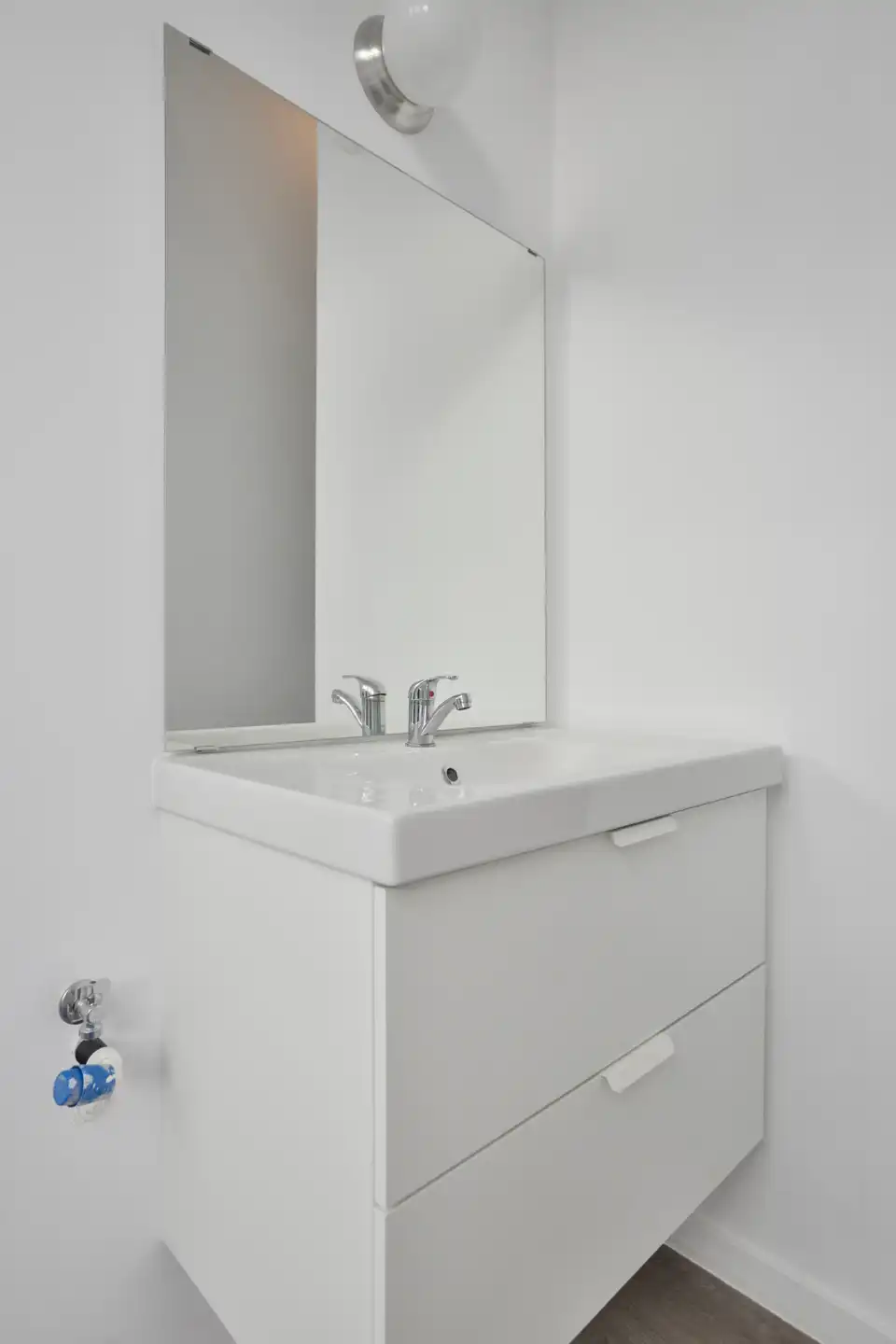 Gerenoveerd appartement met 2 slaapkamers te centrum Tienen foto 14