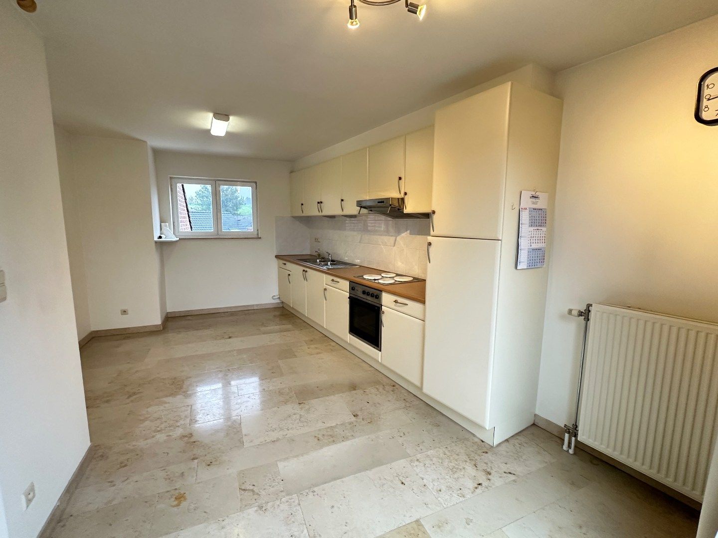 Ruim en lichtrijk appartement met 3 slaapkamers te Voeren foto 6