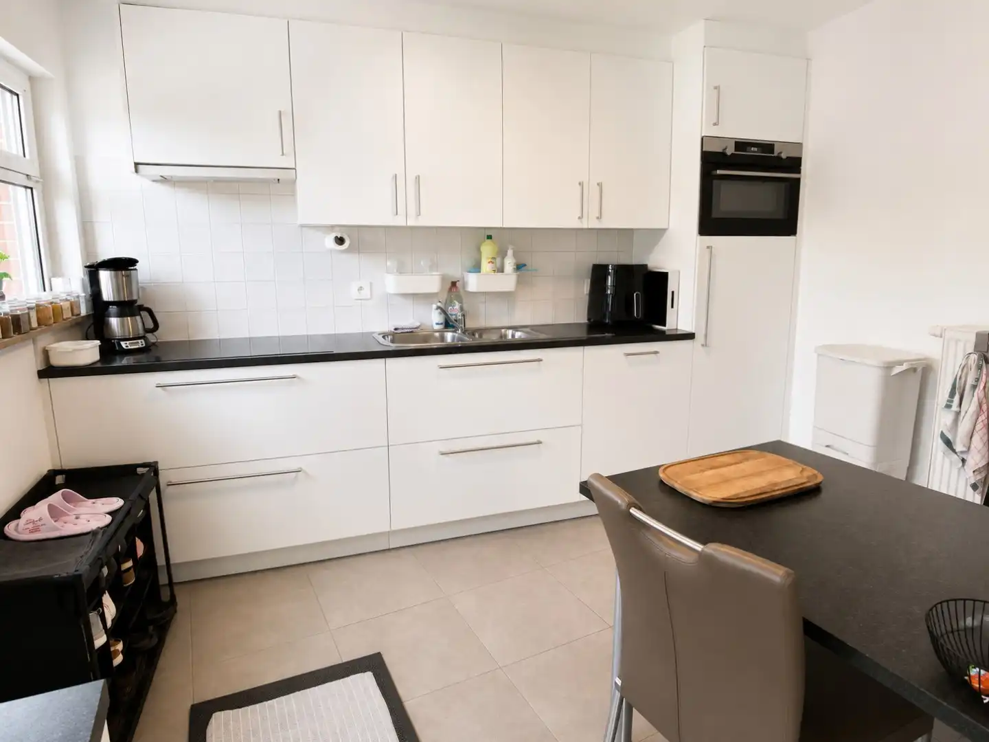 Gerenoveerde halfopen bebouwing met twee slaapkamers te huur in Machelen (Zulte) foto 5