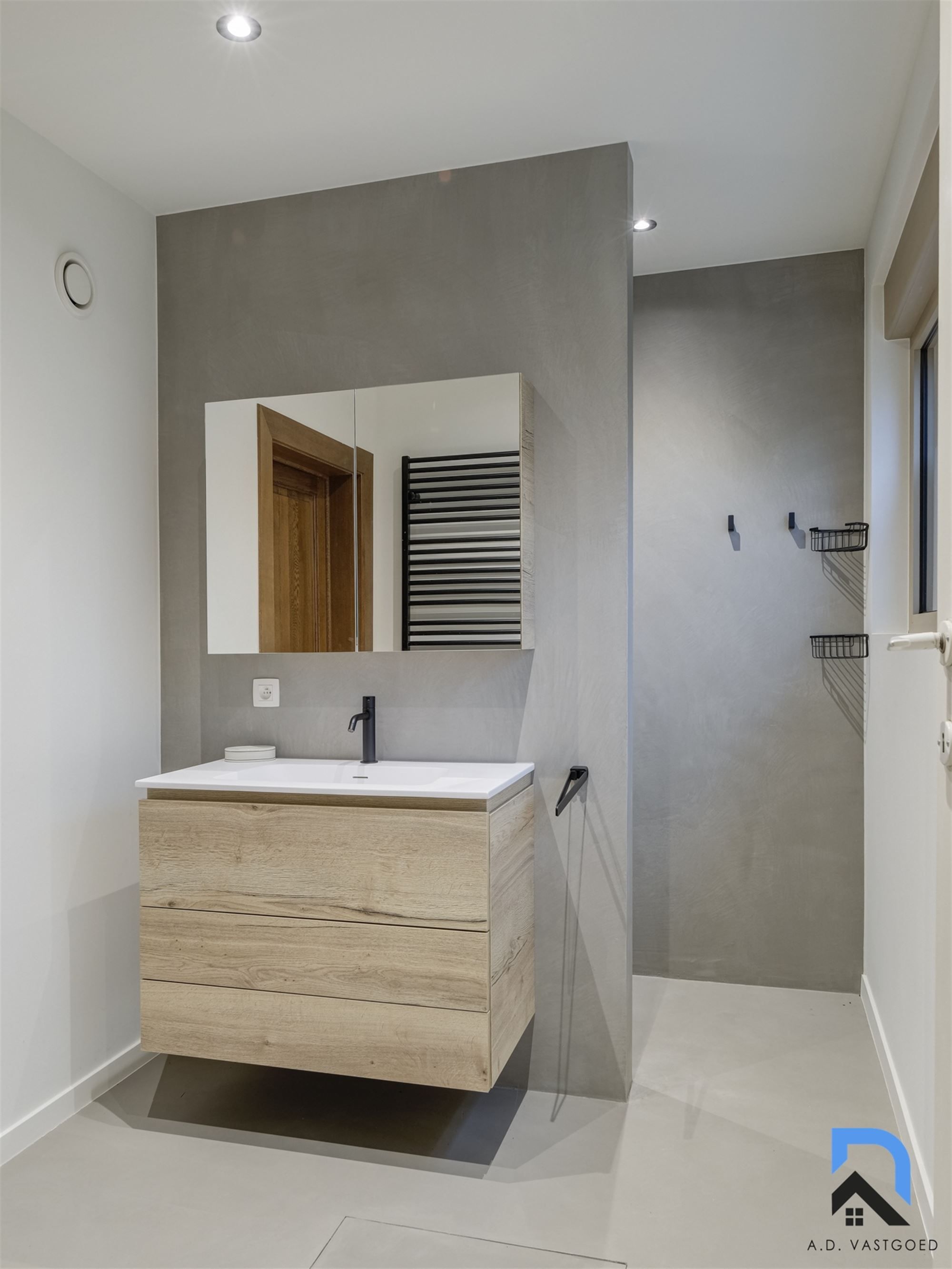 Ruime vrijstaande woning in Eigenbilzen foto 9