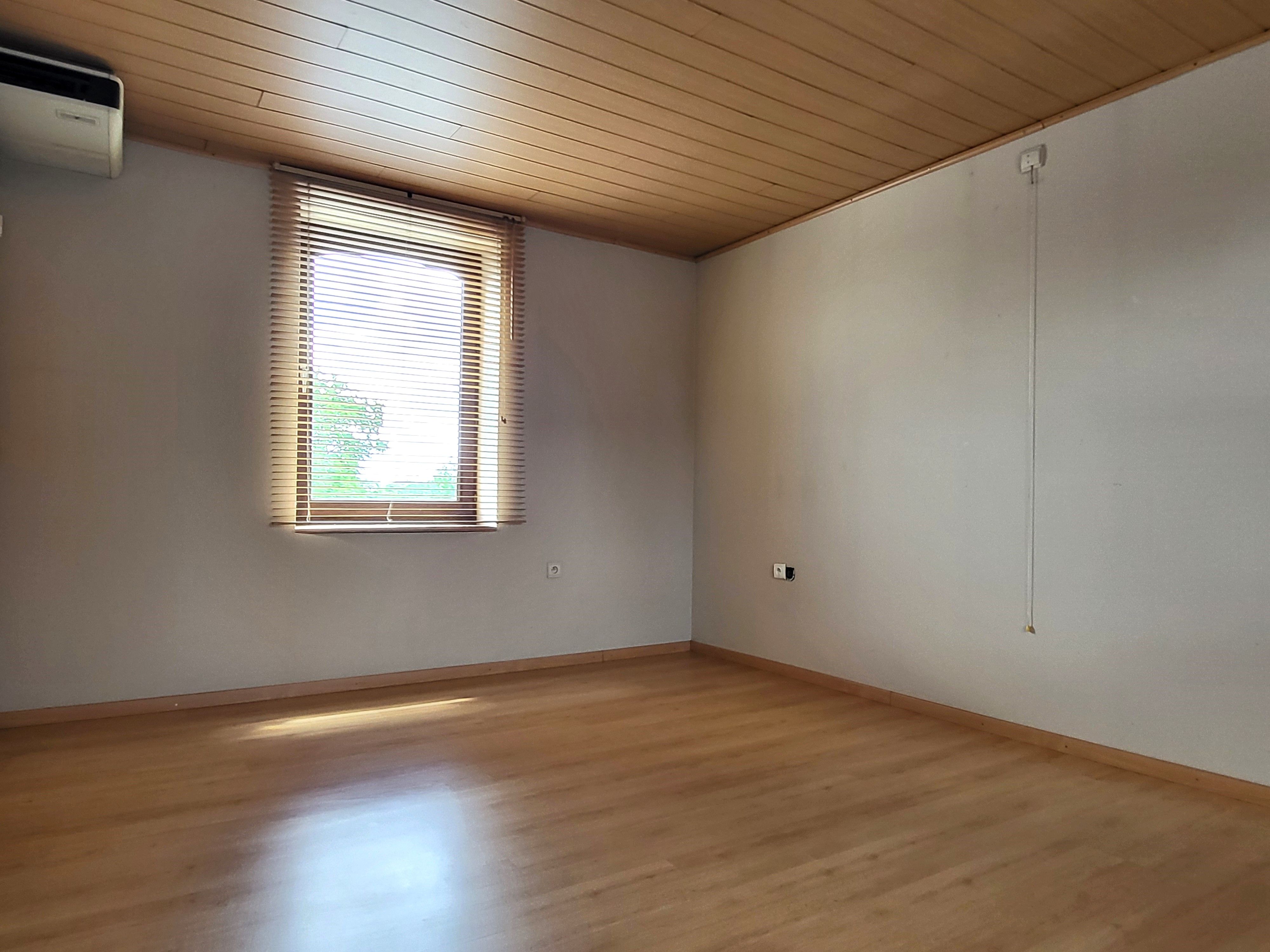 Prachtige burgerwoning op 950 m² met ruime garage en zuidgerichte tuin gelegen in de Vlaamse Ardennen.  foto 21